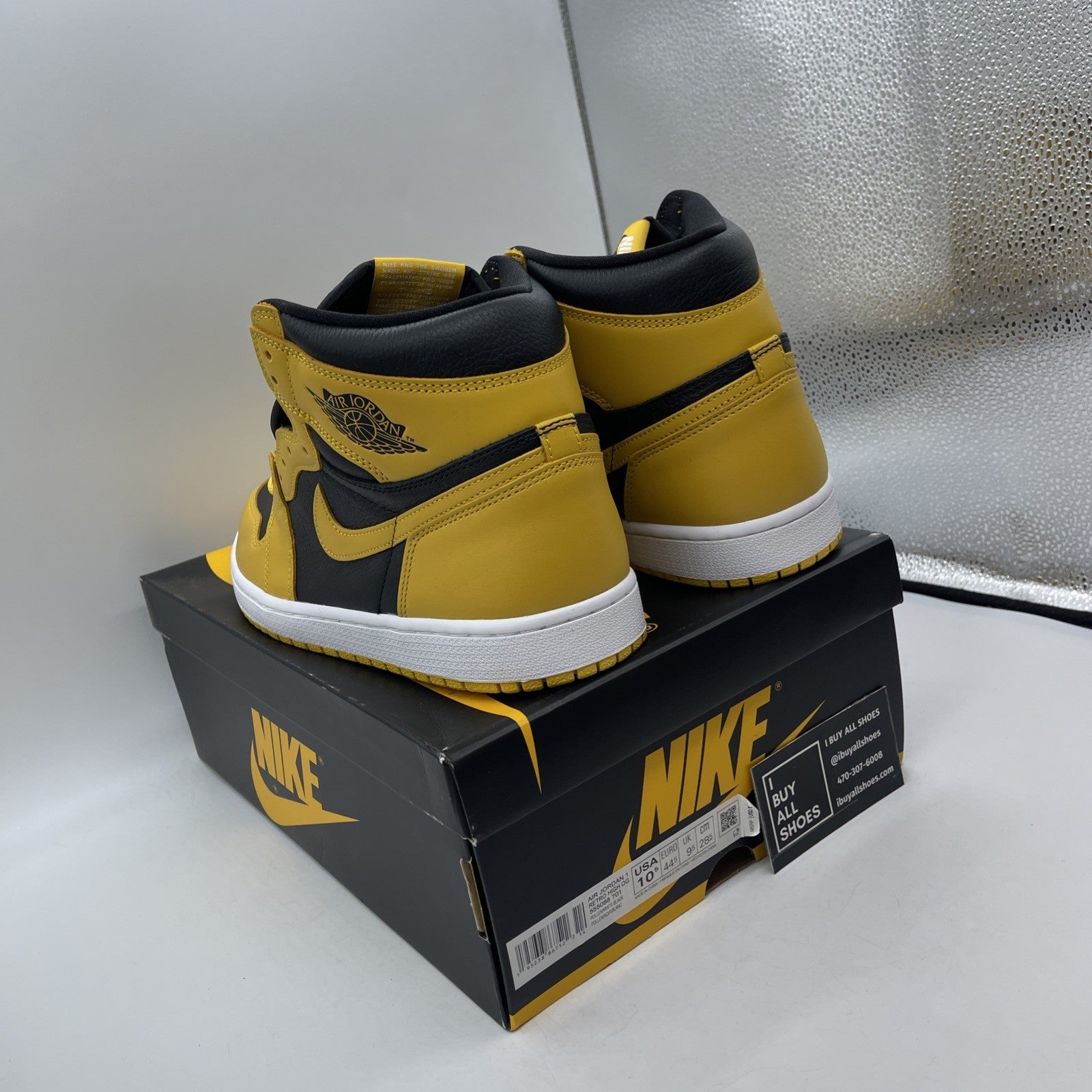 Size 10.5 - Air Jordan 1 Retro OG High Pollen Yellow Black Suede (555088-701)