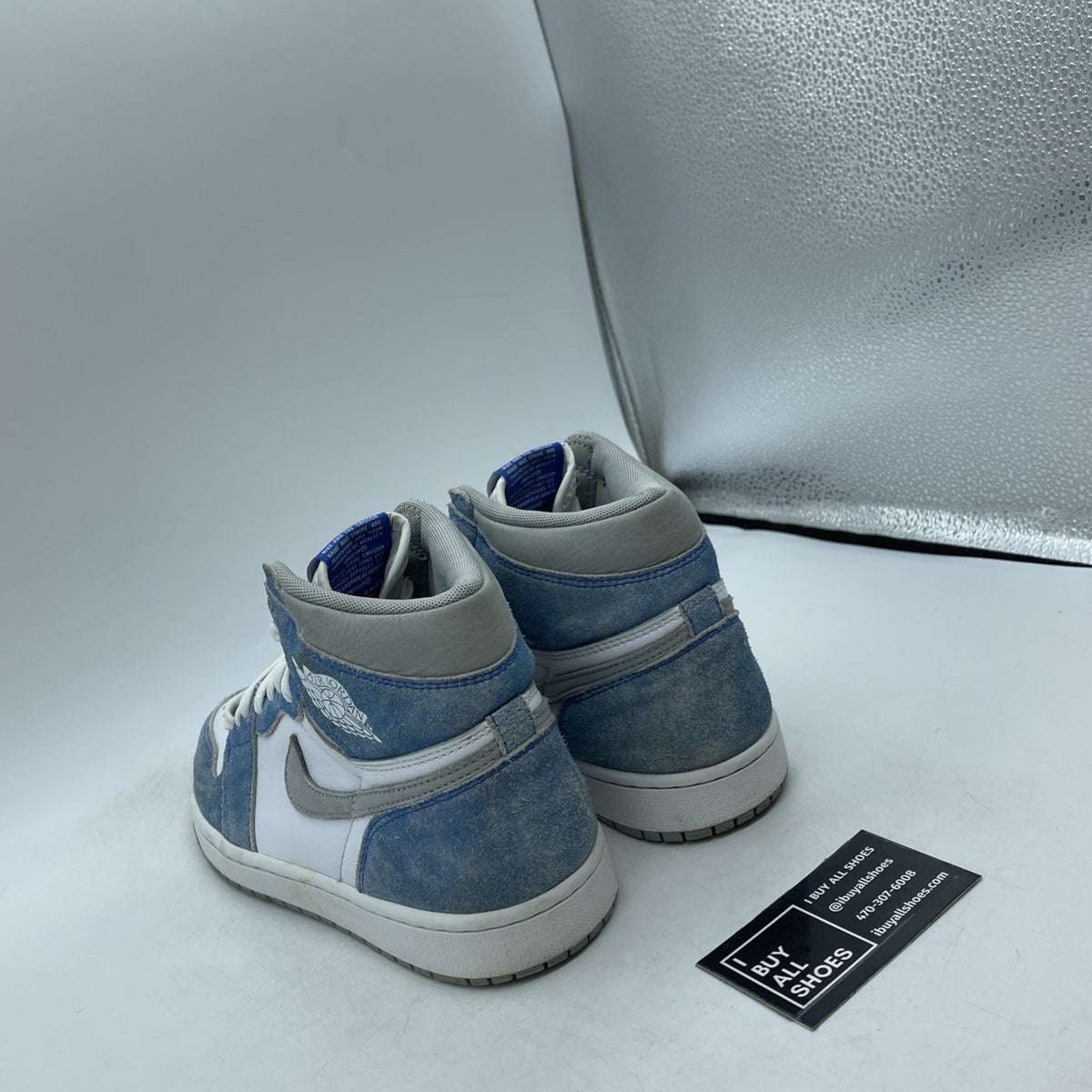 Size 8.5 - Air Jordan 1 Retro OG High Hyper Royal (555088-402)