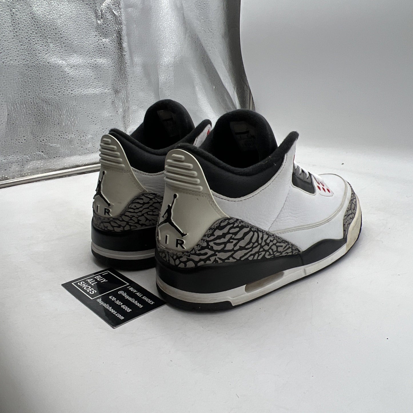 Size 9 - Air Jordan 3 Retro Infrared 23 (136064-123)