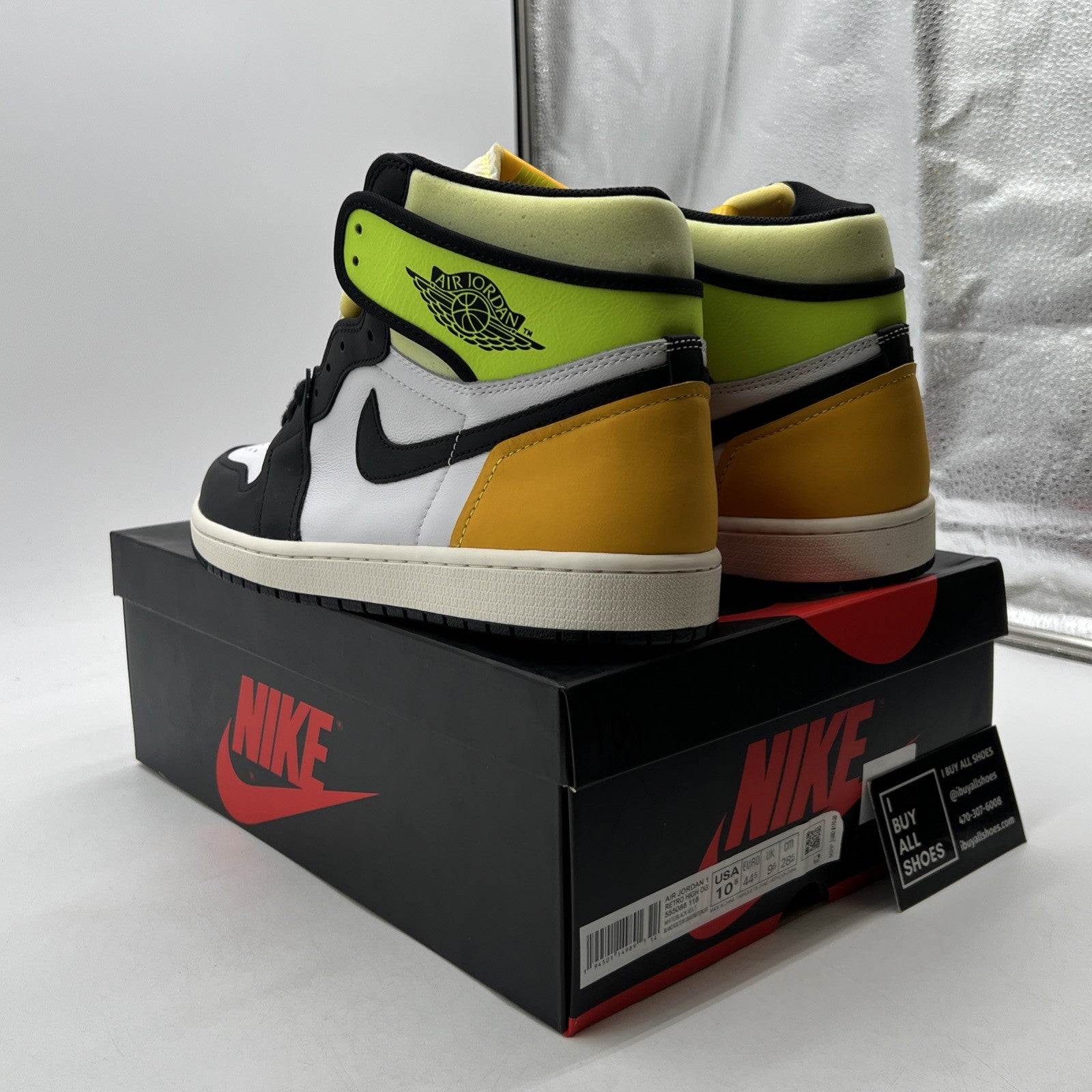 Size 10.5 - Air Jordan 1 Retro High OG Volt (555088-118)