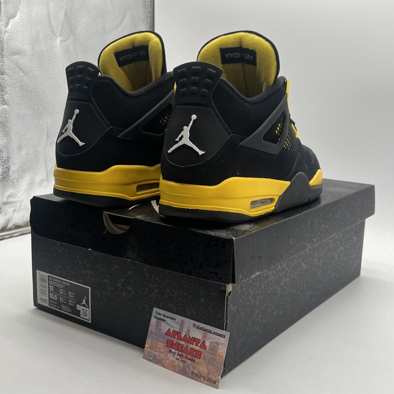 Size 12 - Air Jordan 4 Retro Mid Thunder (DH6927-017)