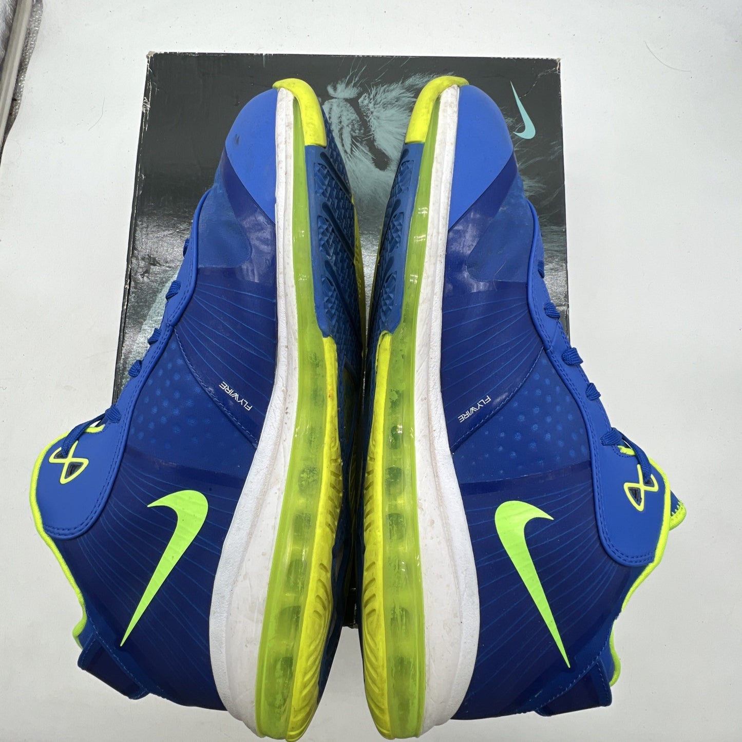 Size 13 - Nike LeBron 8 V/2 2011 Low Sprite (456849-401)