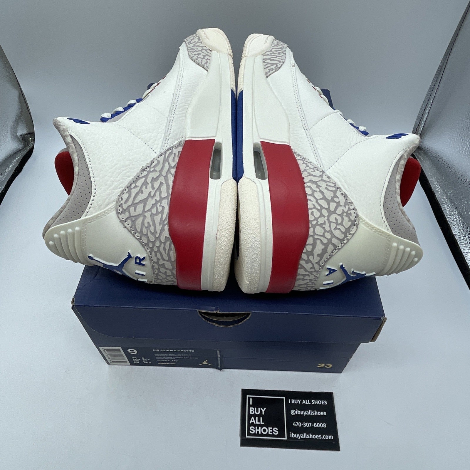 Size 9 - Air Jordan 3 Retro International Flight (136064-140)
