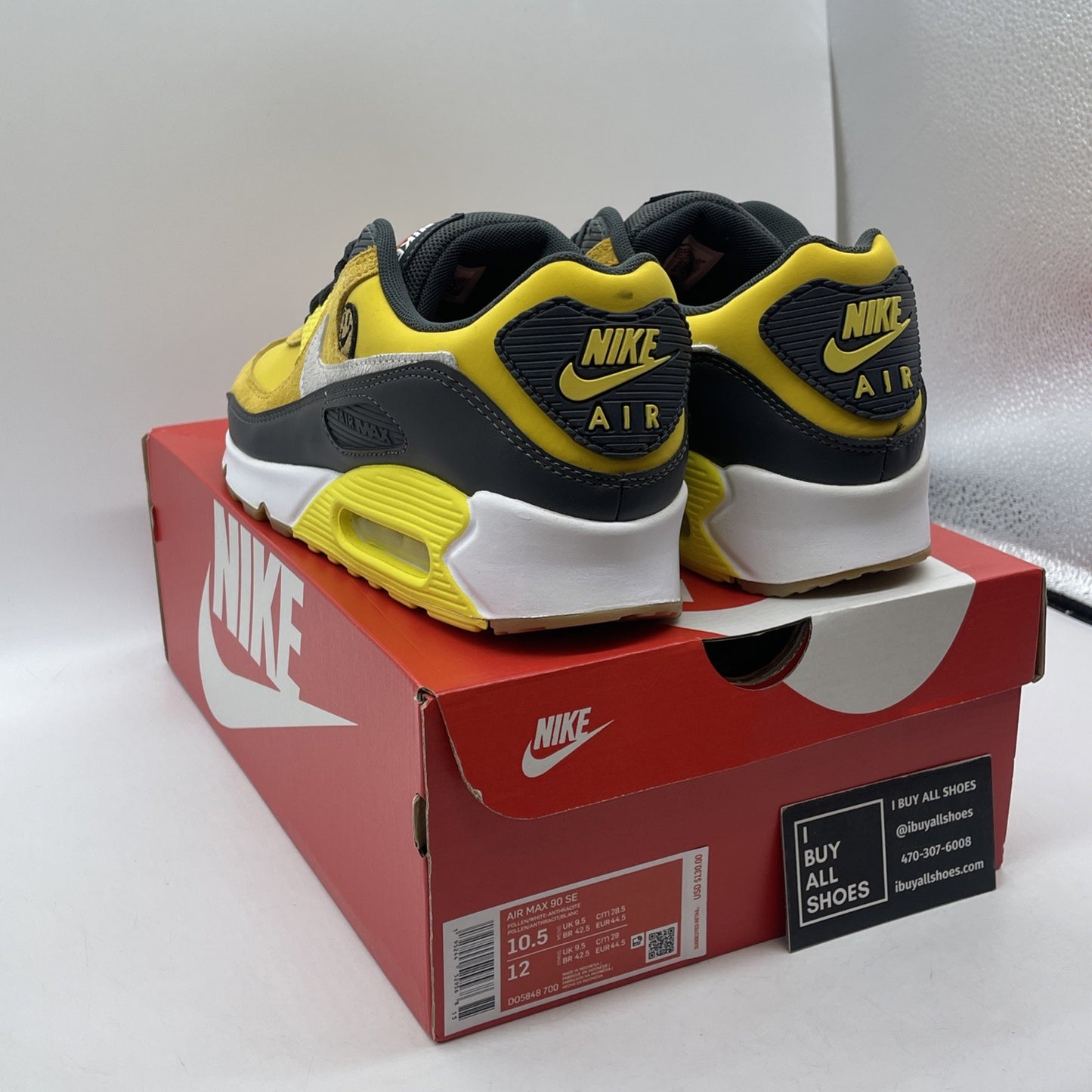 Size 10.5 - Nike Air Max 90 SE Go The Extra Smile Yellow Black (DO5848-700)