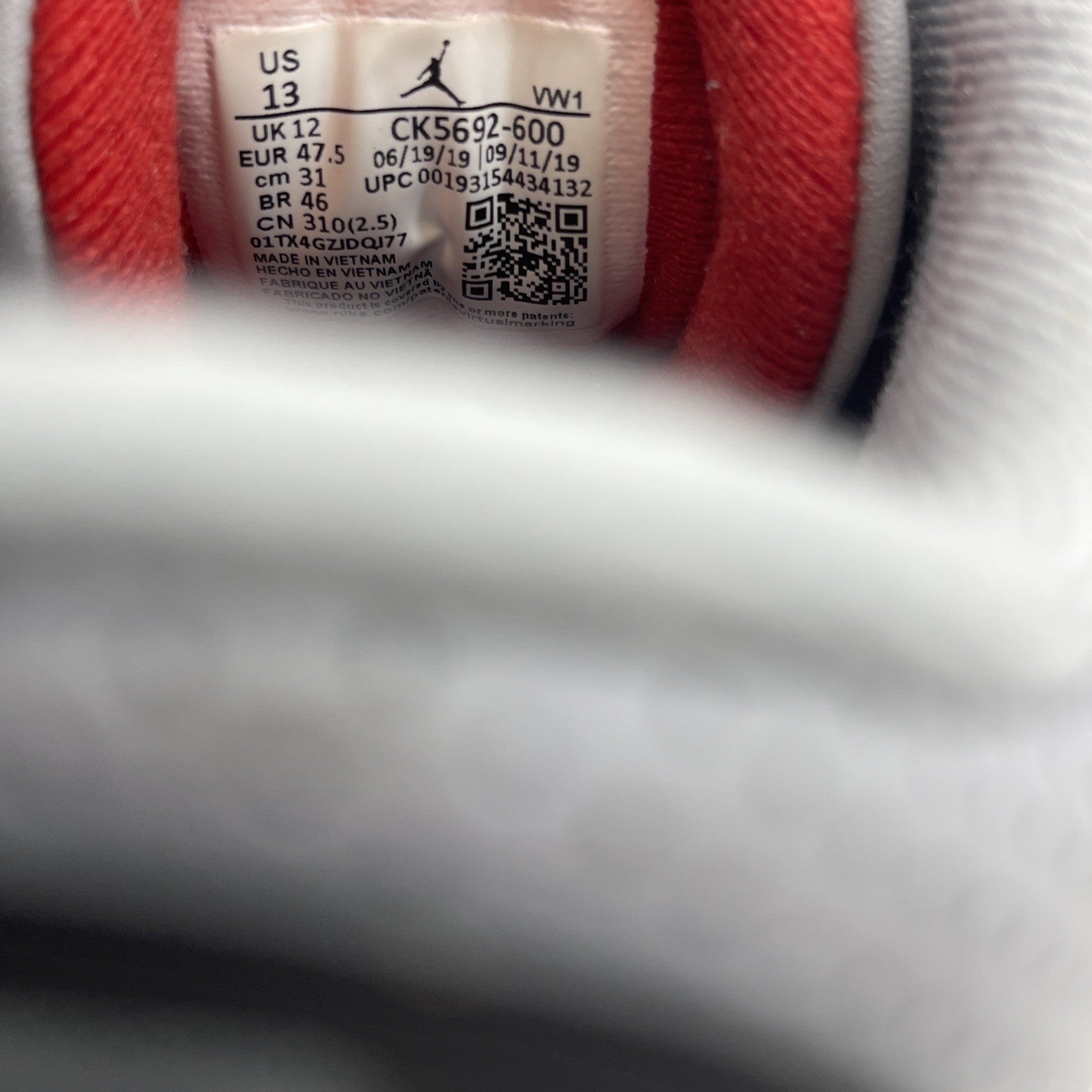 Size 13 - Air Jordan 3 Retro SE Mid Unite (CK5692-600)