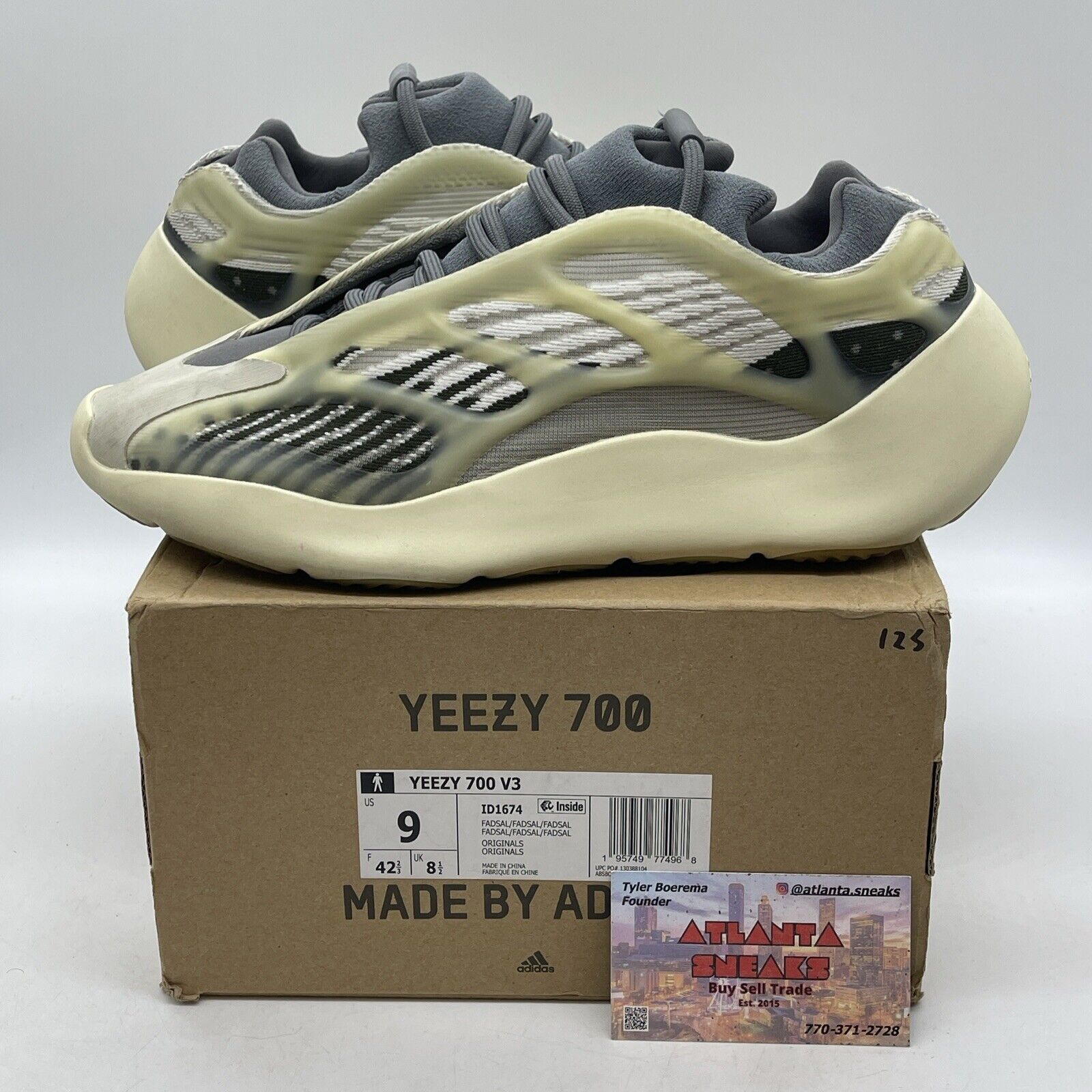 Size 8 - adidas Yeezy 700 V3 Fade Salt White Green Grey Suede Leather (ID1674)