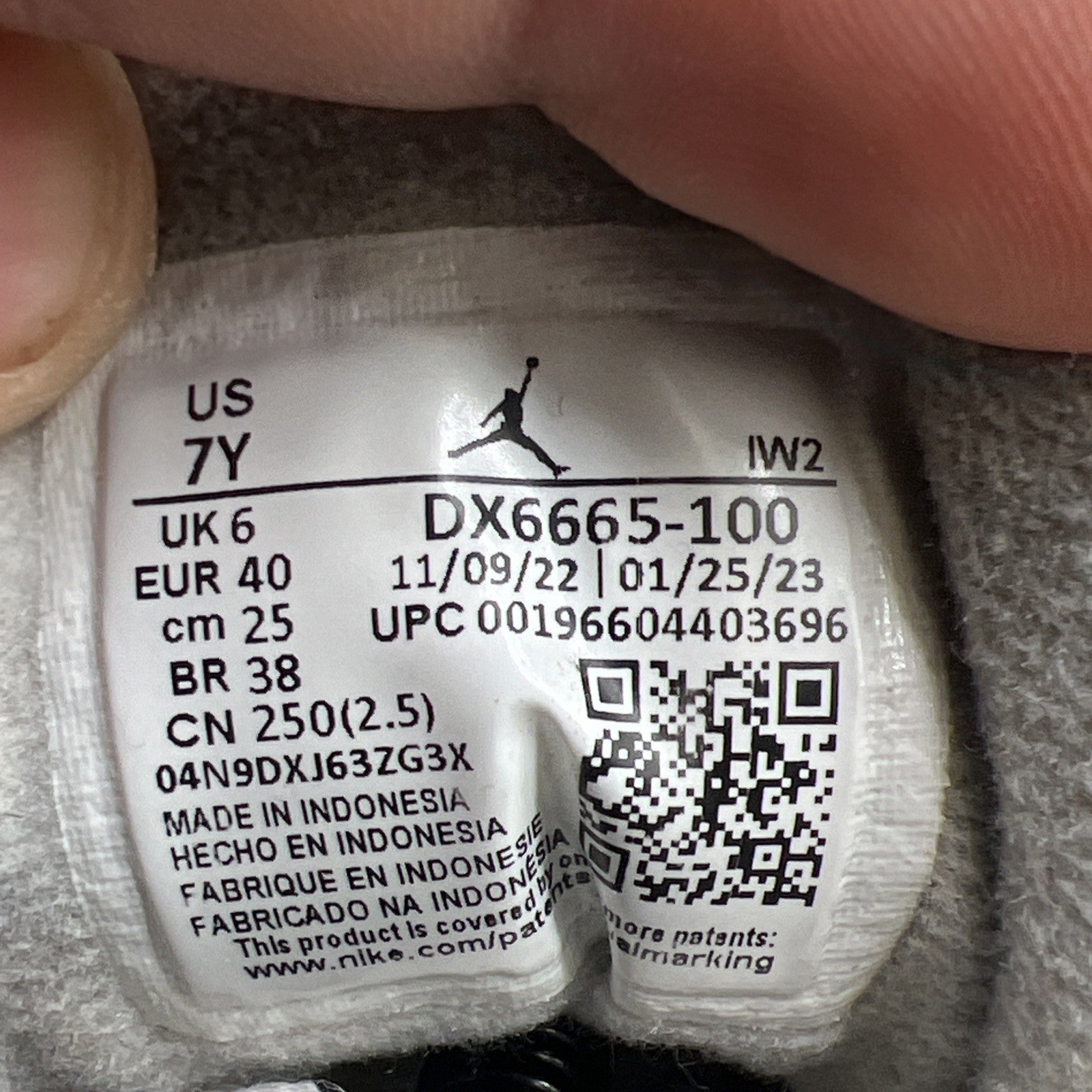 Size 7Y - Nike Air Jordan 3 Retro White/ Black-Iron (DX6665-100)