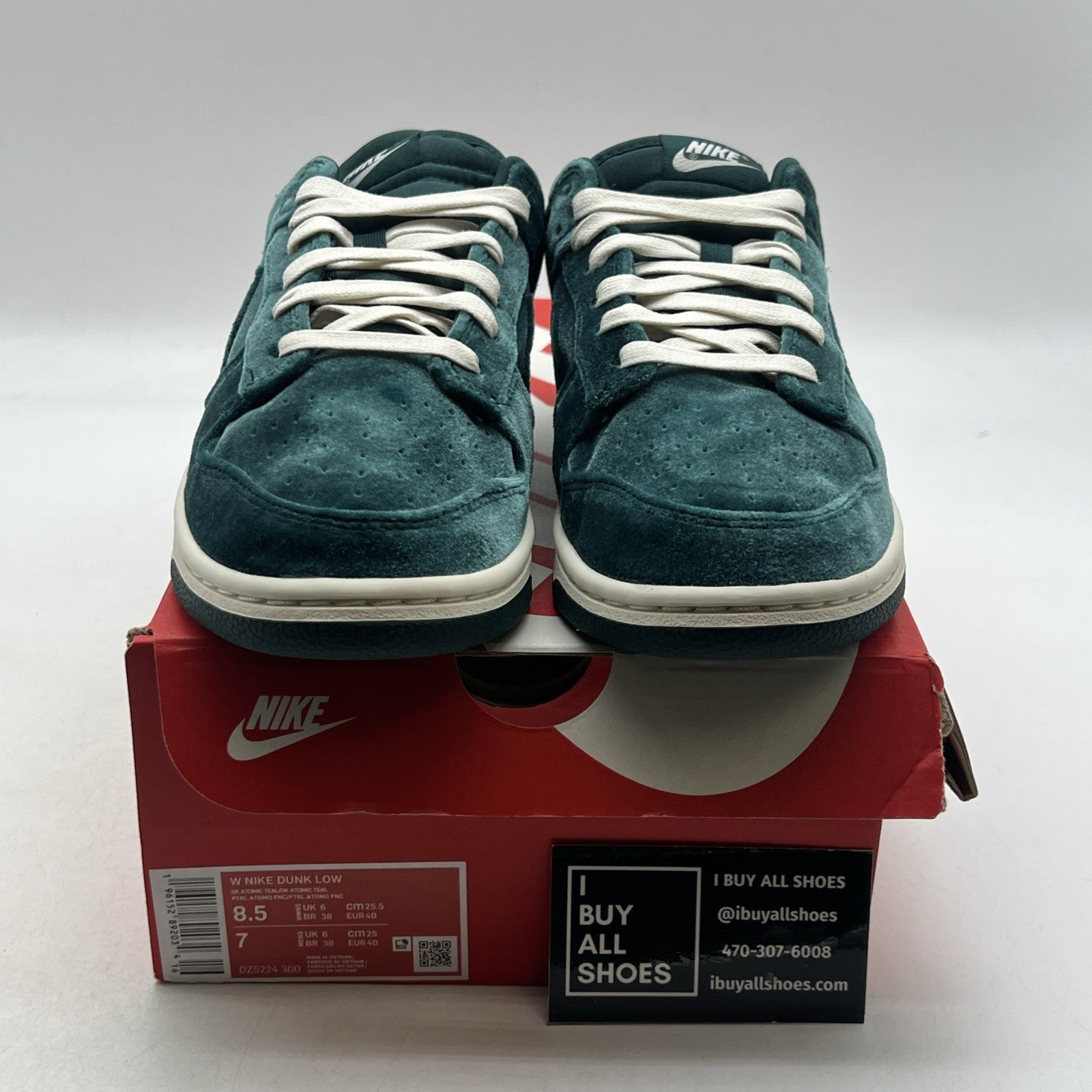 Size 8.5 - Nike Dunk Low Green Velvet W (DZ5224-300)