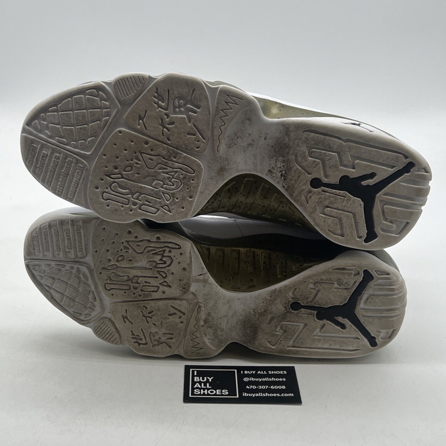 Size 12 - Air Jordan 9 Retro Statue (302370-109)