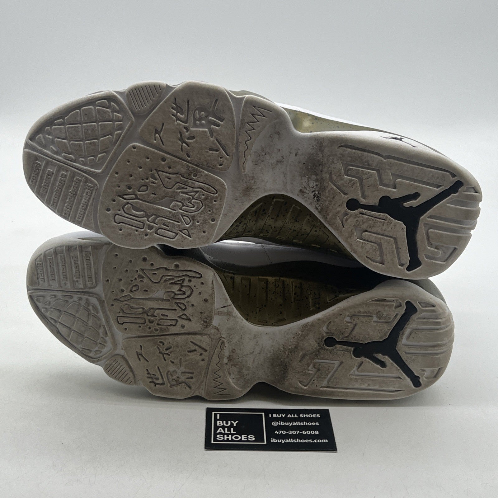 Size 12 - Air Jordan 9 Retro Statue (302370-109)