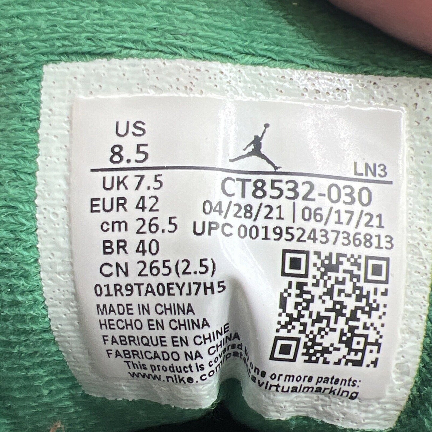 Size 8.5 - Air Jordan 3 Retro Mid Pine Green (CT8532-030)