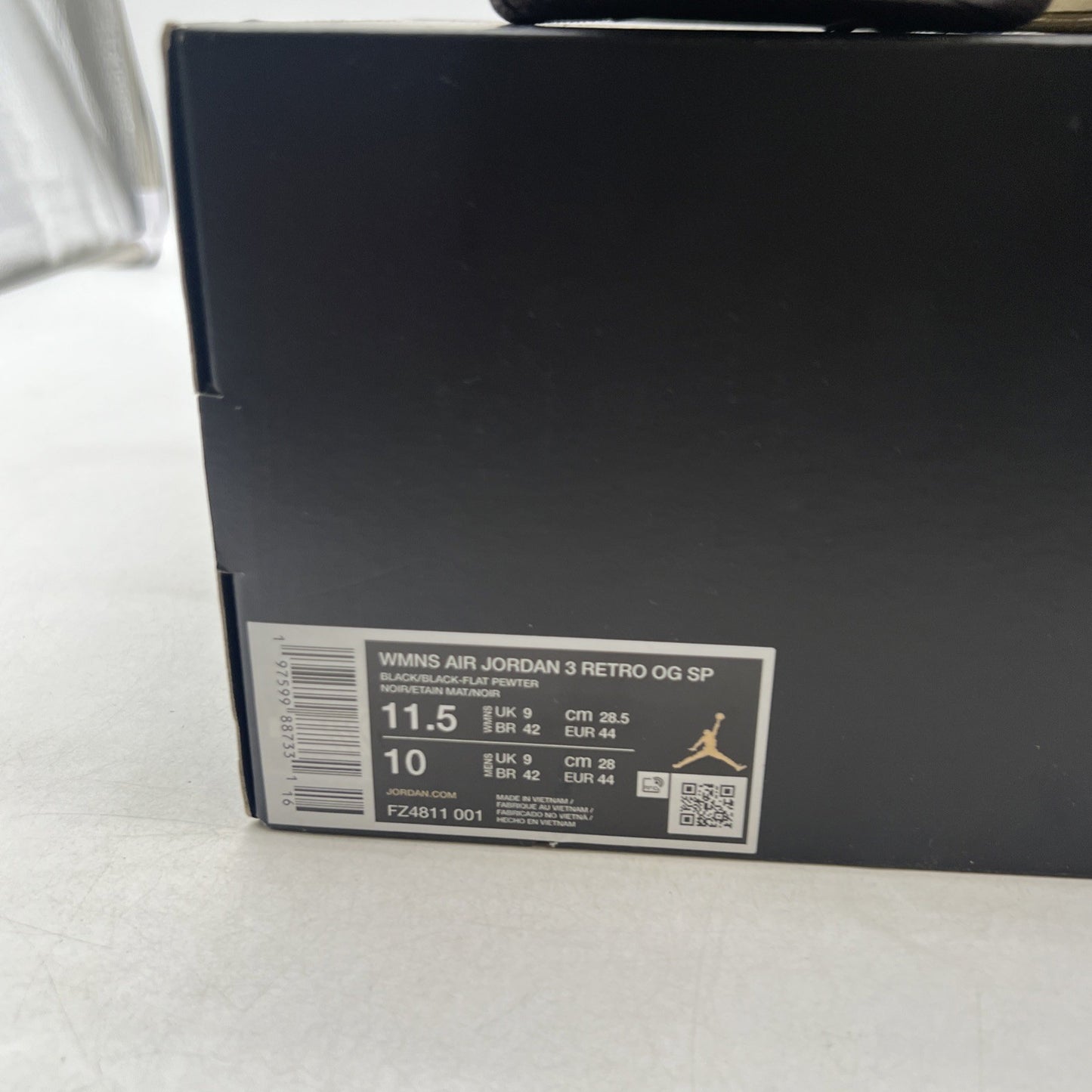 Size 11.5 - A Ma Maniére x Air Jordan 3 Retro While You Were Sleeping W