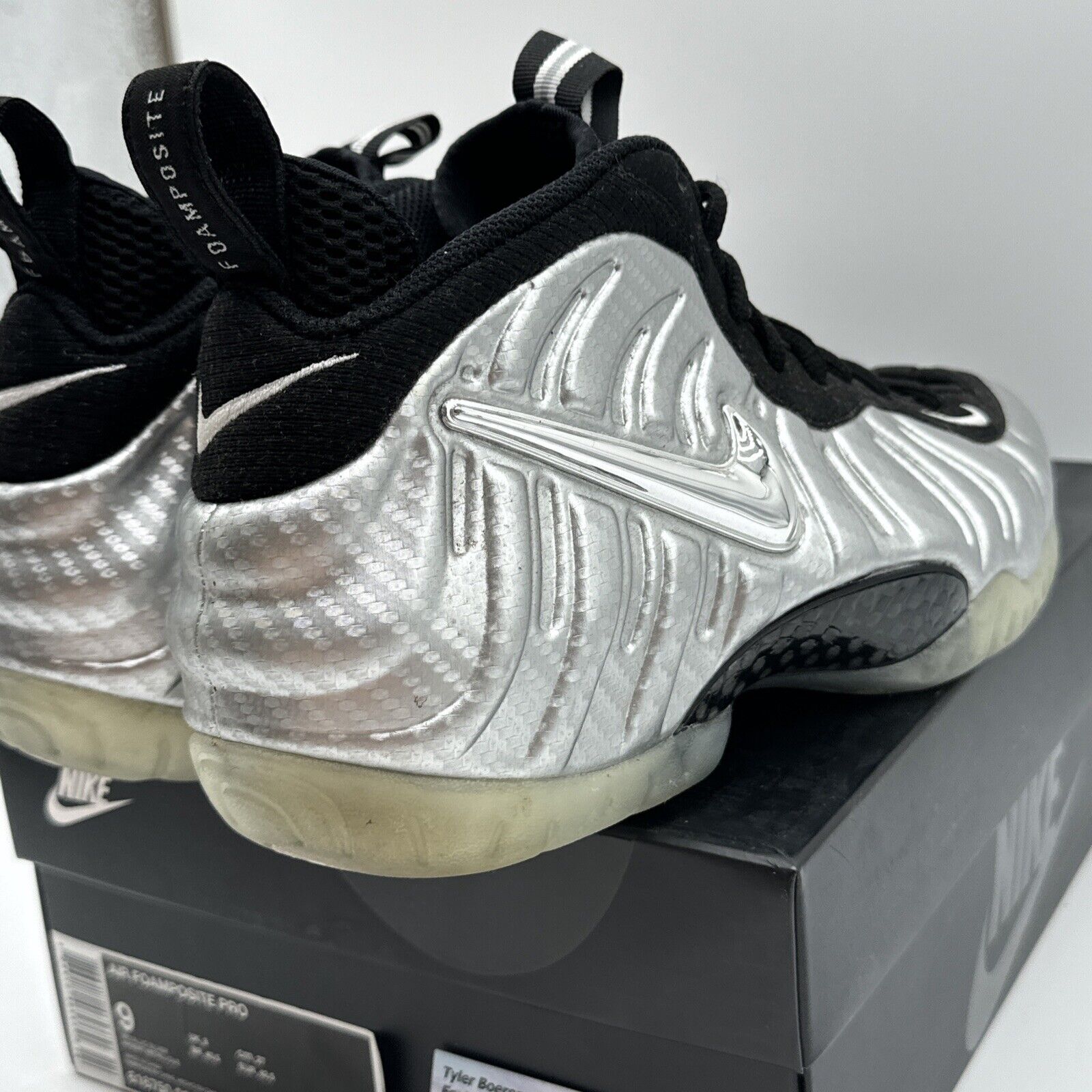 Size 9 - Nike Air Foamposite Pro ‘Silver Surfer’ Silver Shiny Icy Some Reflect