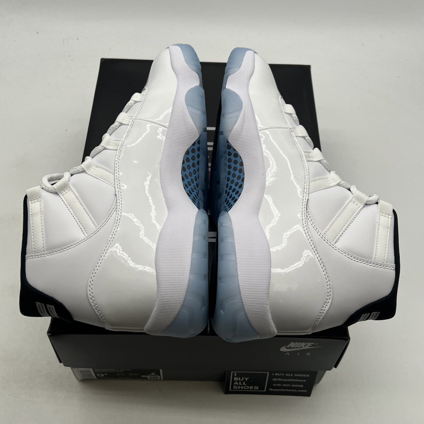 Size 9.5 - Air Jordan 11 Retro 2024 Legend Blue / Columbia (CT8012-104)