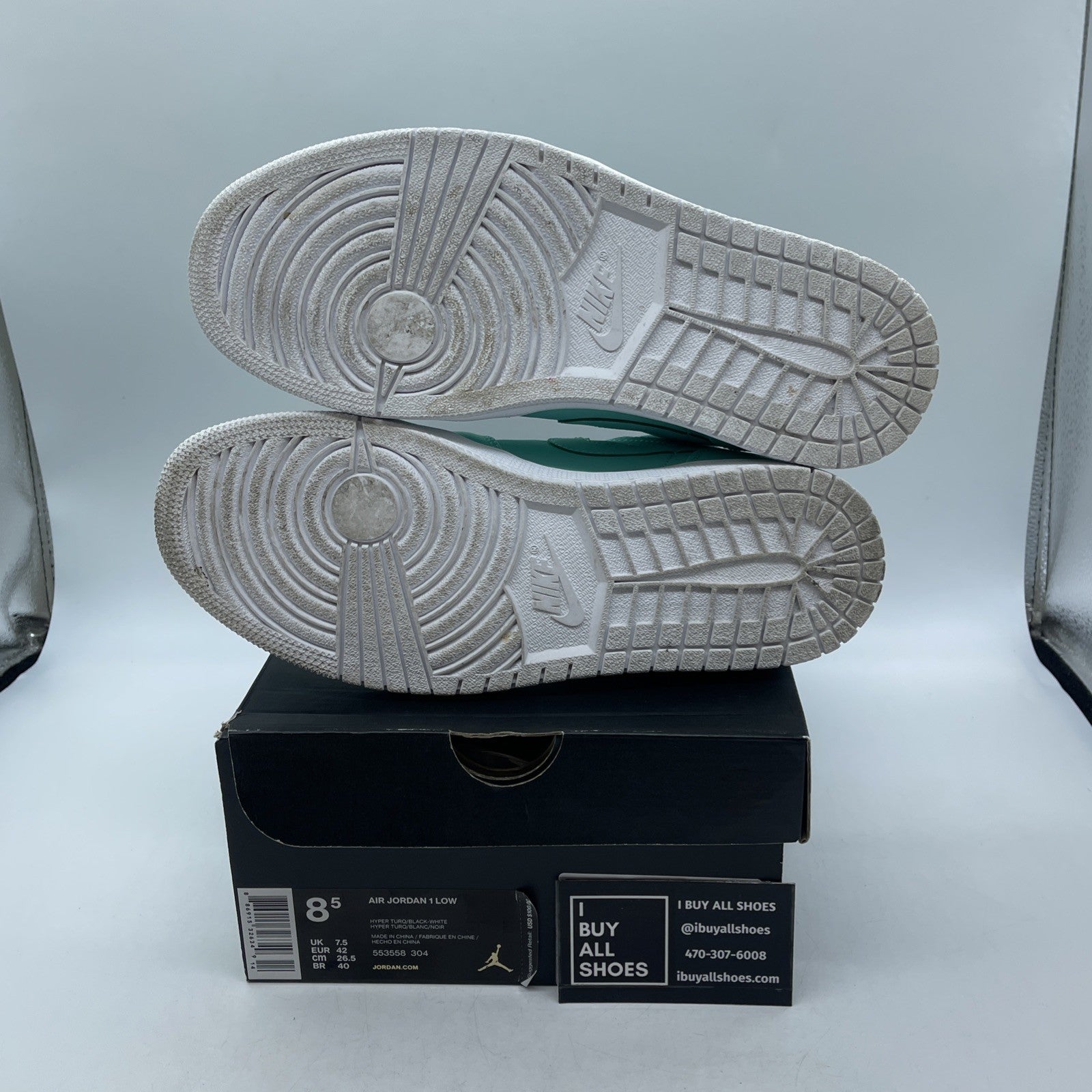 Size 8.5 - Air Jordan 1 Low Hyper Turquoise (553558-304)