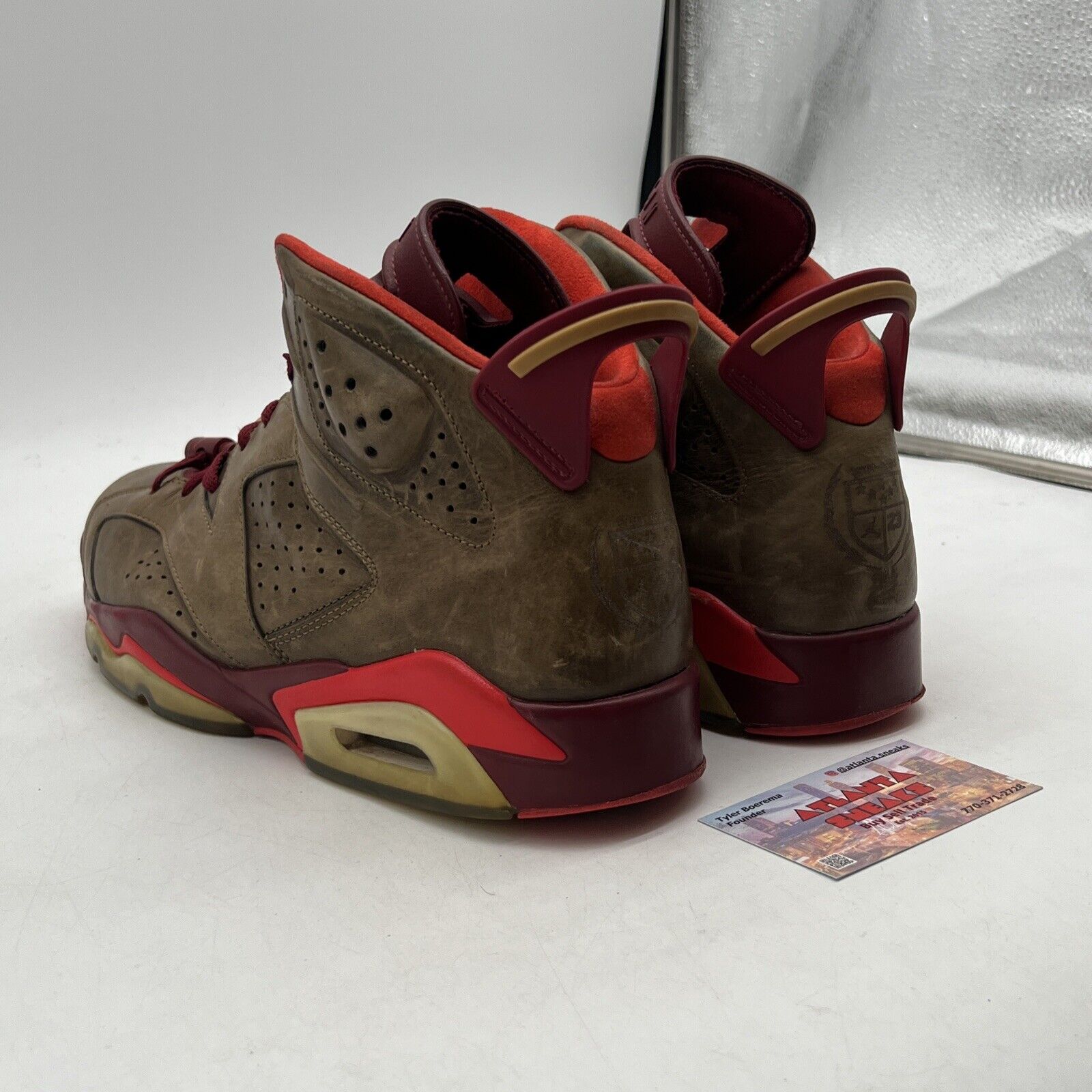 Size 10 - Air Jordan 6 Retro Cigar (384664-250)