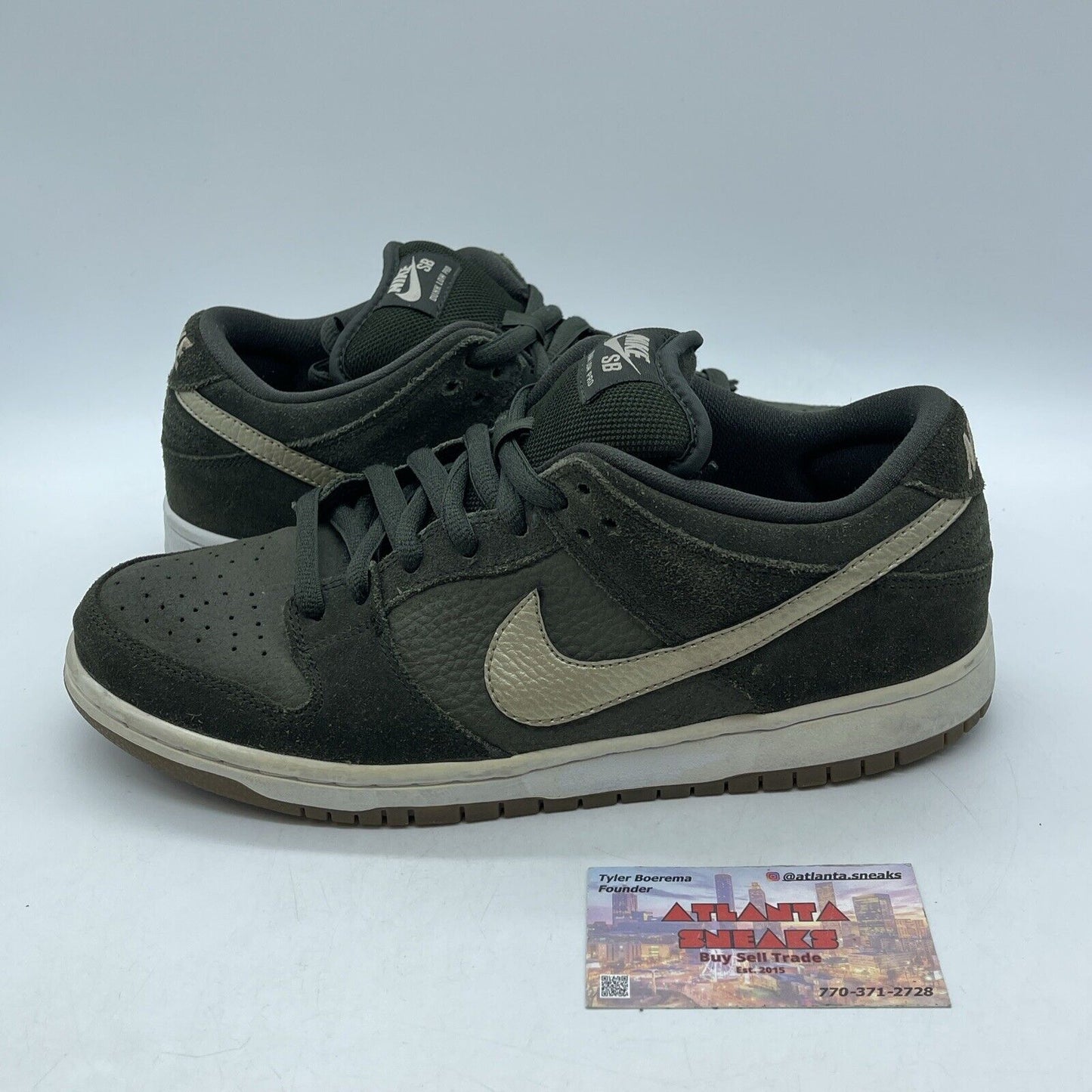 Size 9.5 - Nike Dunk Pro SB Low Green White Gold Suede (304292-300)