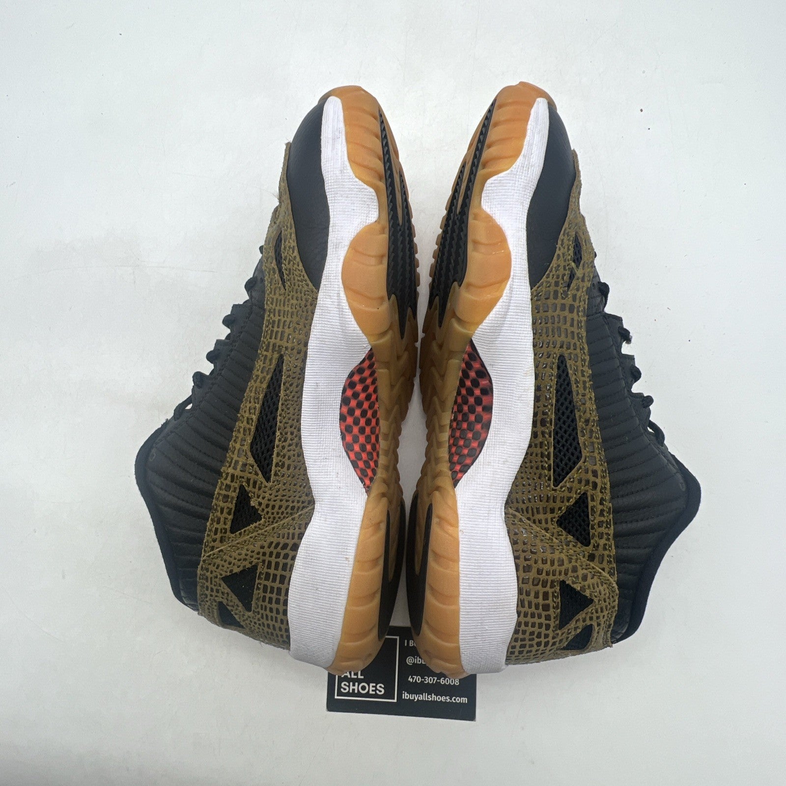 Size 9.5 - Air Jordan 11 IE Low Croc (306008-013)