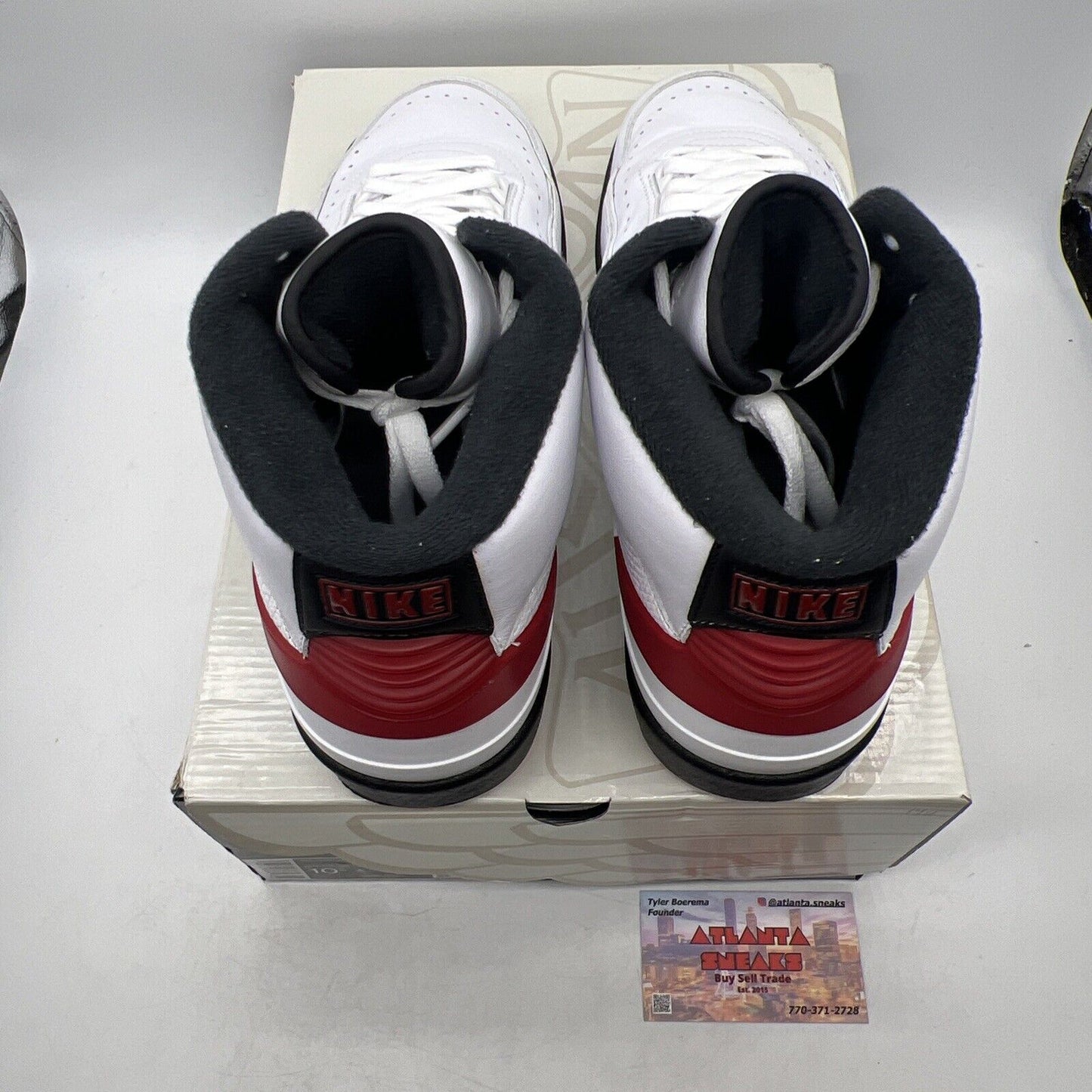 Size 10.5 - Jordan 2 Retro Mid Chicago Red White Black (DX2454-106)