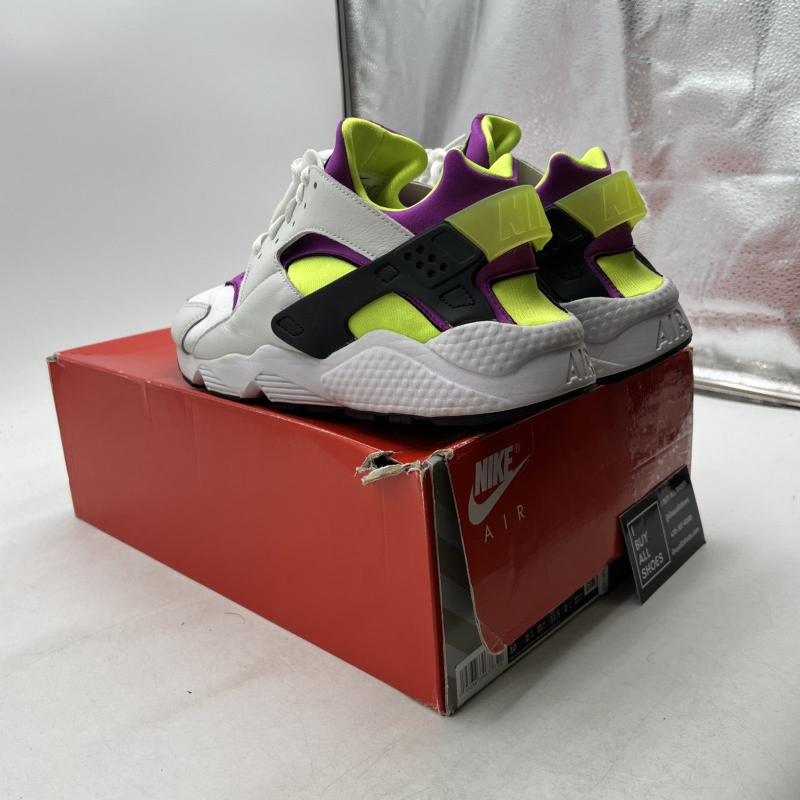 Size 10 - Nike Air Huarache Magenta (DD1068-104)