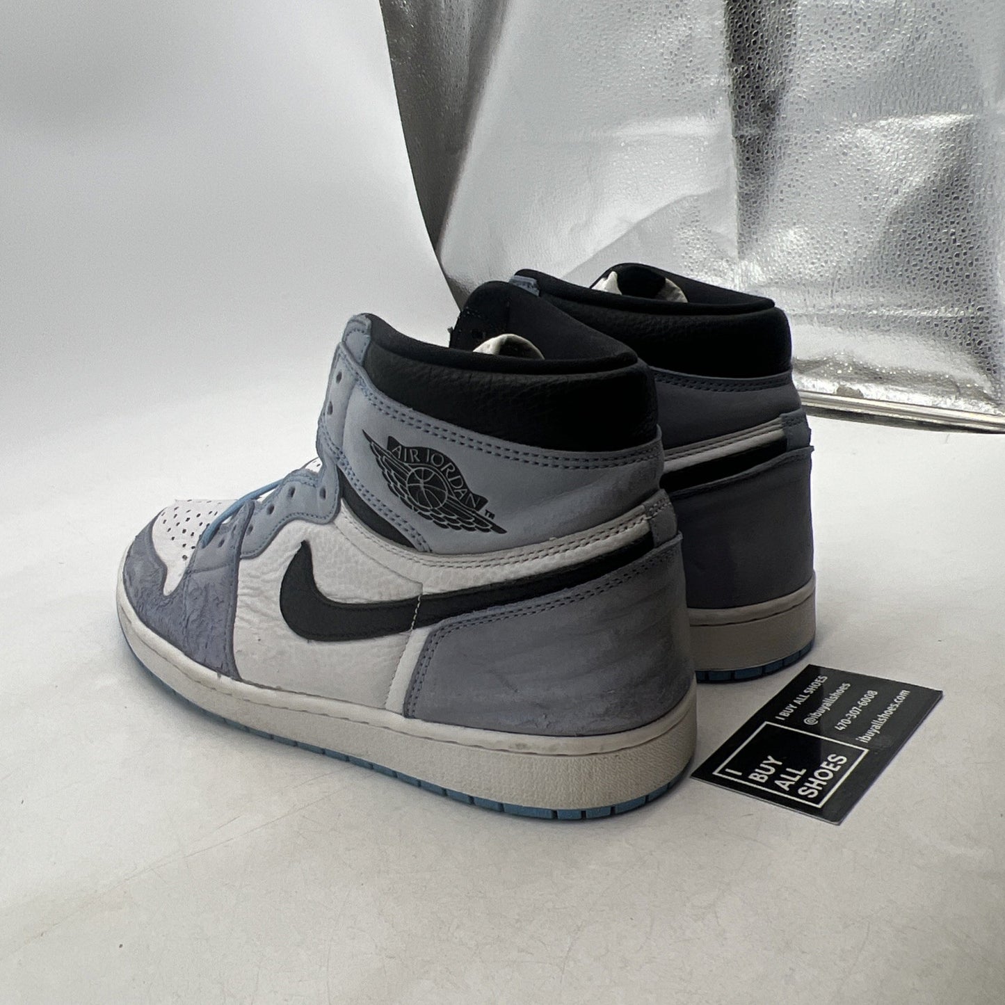Size 11 - Air Jordan 1 Retro OG High University Blue (555088-134)