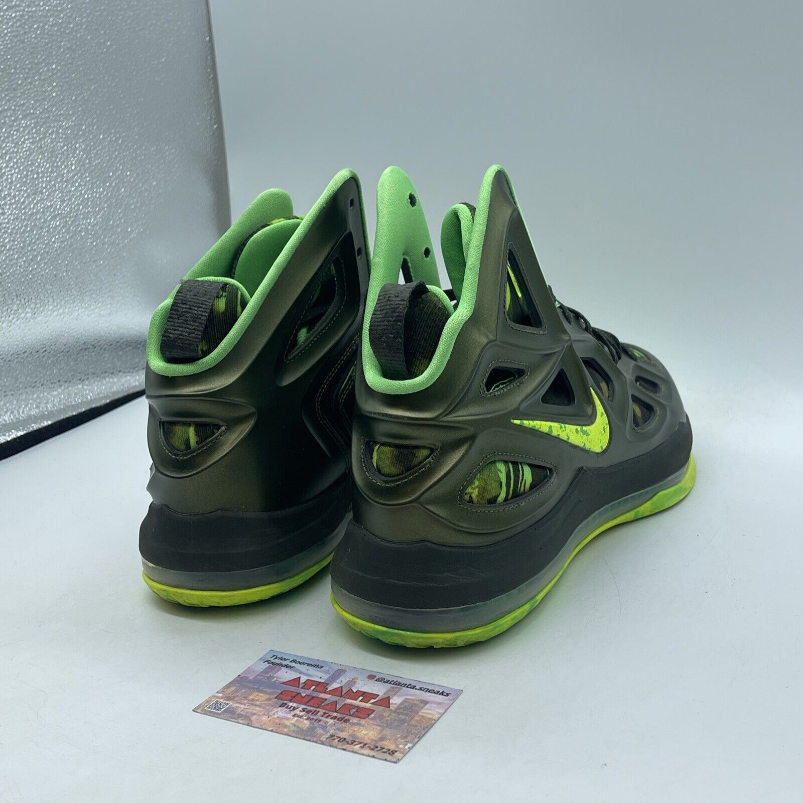 Size 10 - Nike Hyperposite 2 Rough Green Yellow Suede Leather (653466-373)