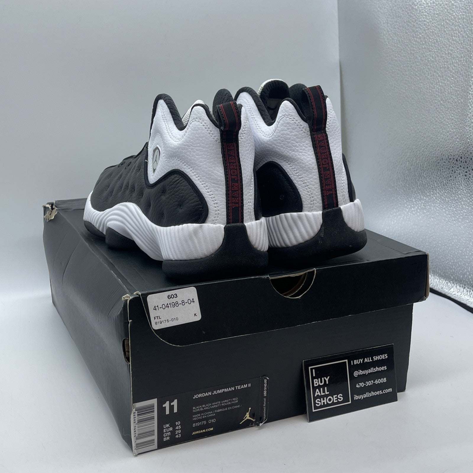 Size 11 - Jordan Jumpman Team 2 White Black Leather (819175-010)