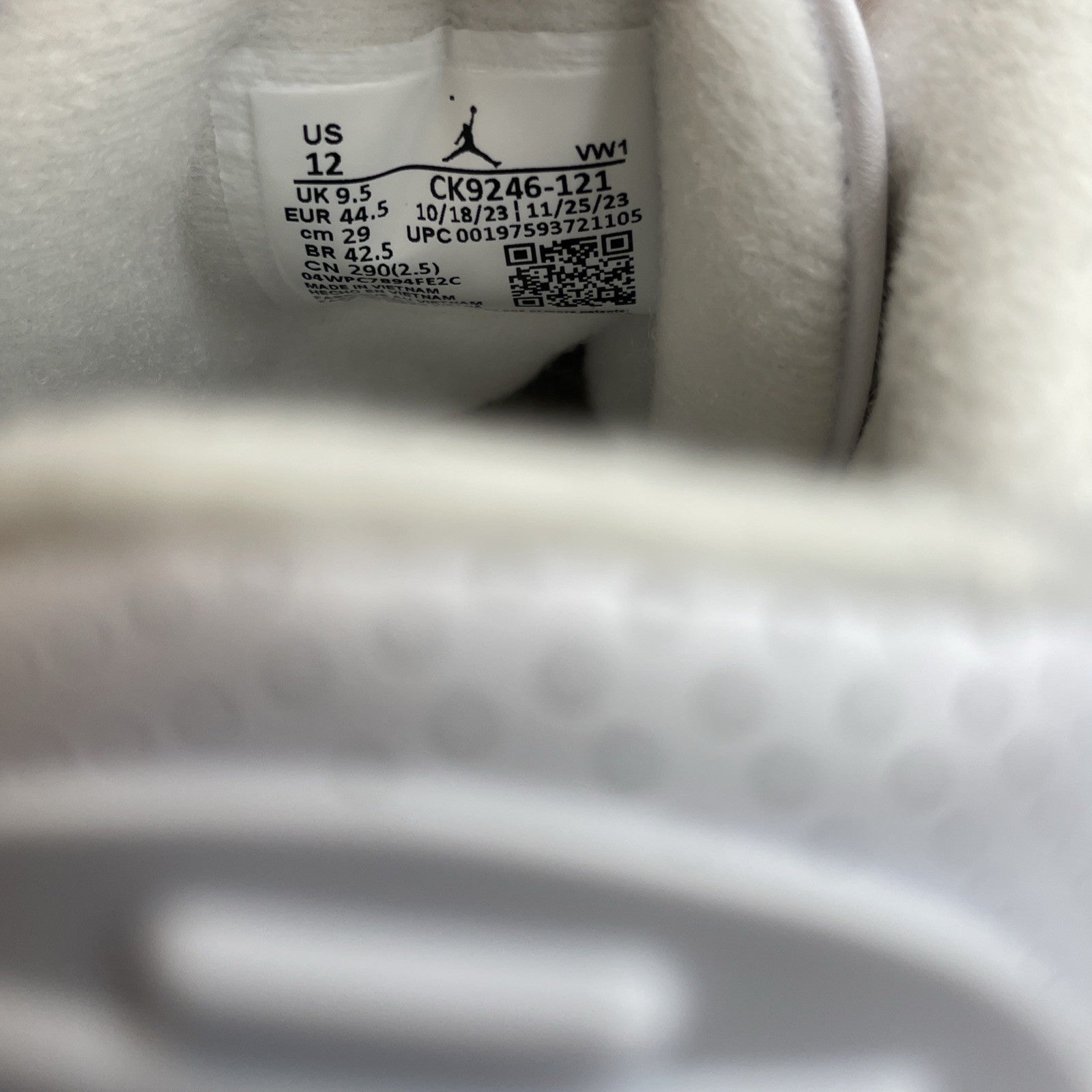 Size 12W -Nike Air Jordan 3 Retro Georgia Peach White Cosmic (CK9246-121)