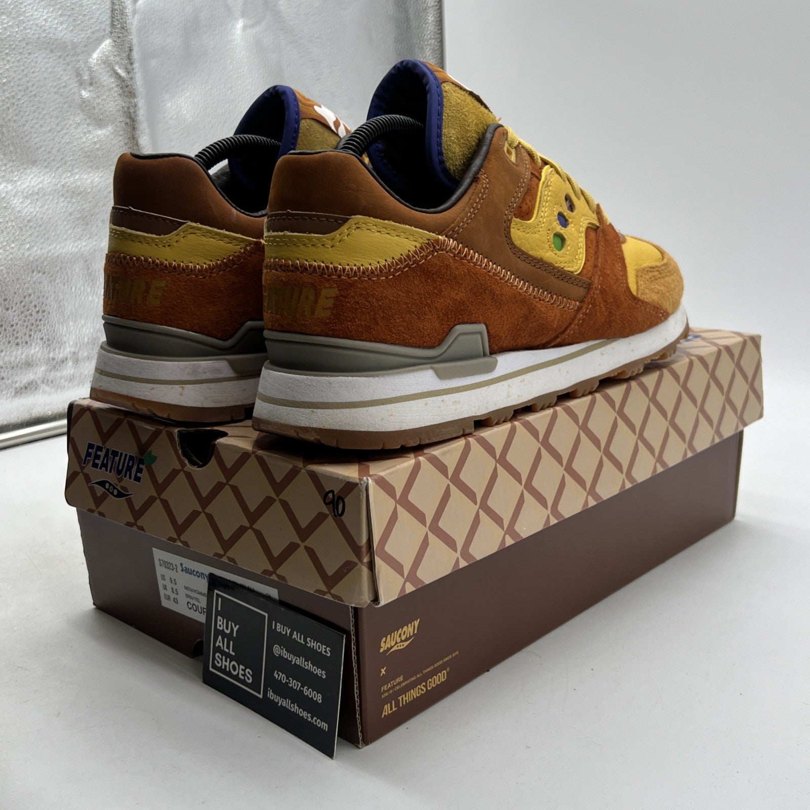 Size 9.5 - Saucony Feature x Courageous Belgian Waffle (S70323-2)