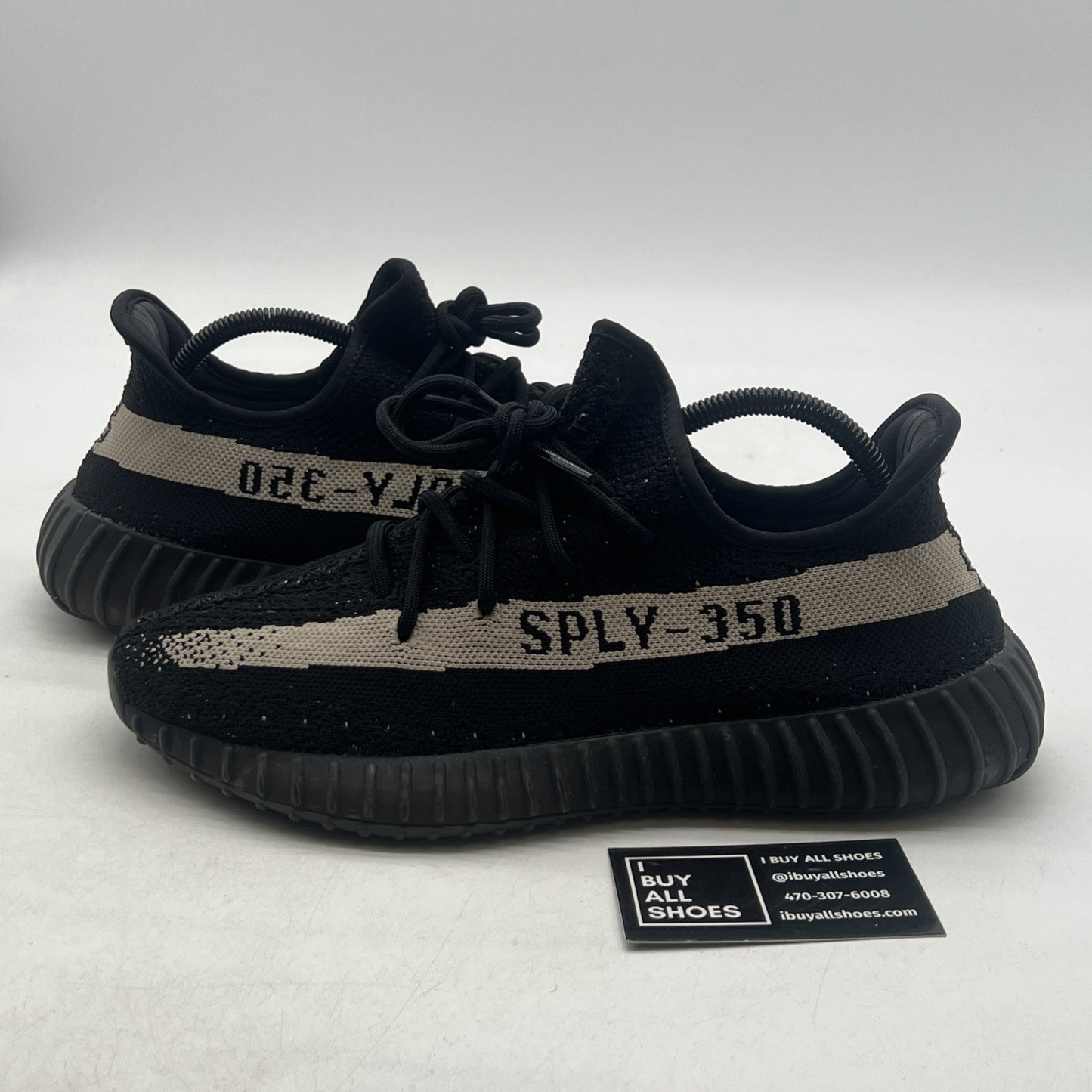 Size 9.5 - adidas Yeezy Boost 350 V2 Low Oreo (BY1604)