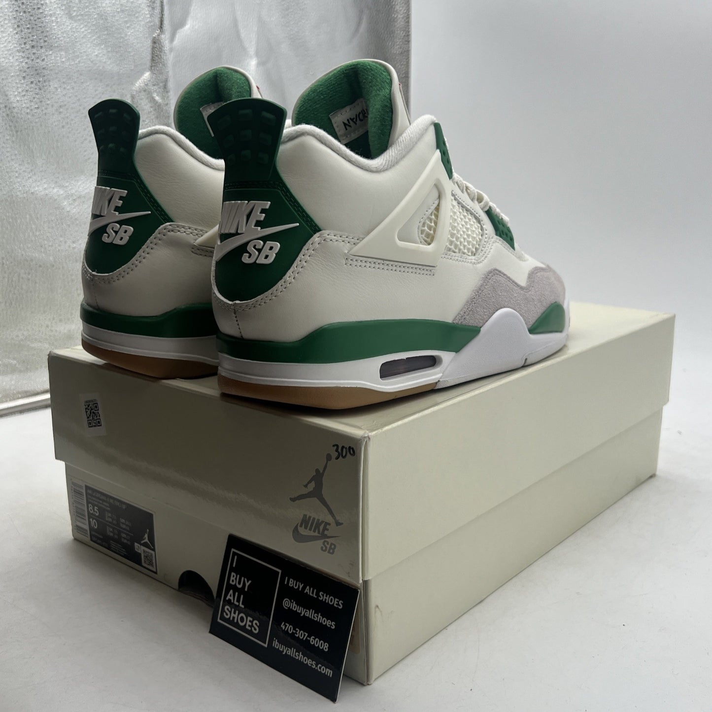 Size 8.5 - Air Jordan 4 Retro SP x Nike SB Mid Pine Green (DR5415-103)