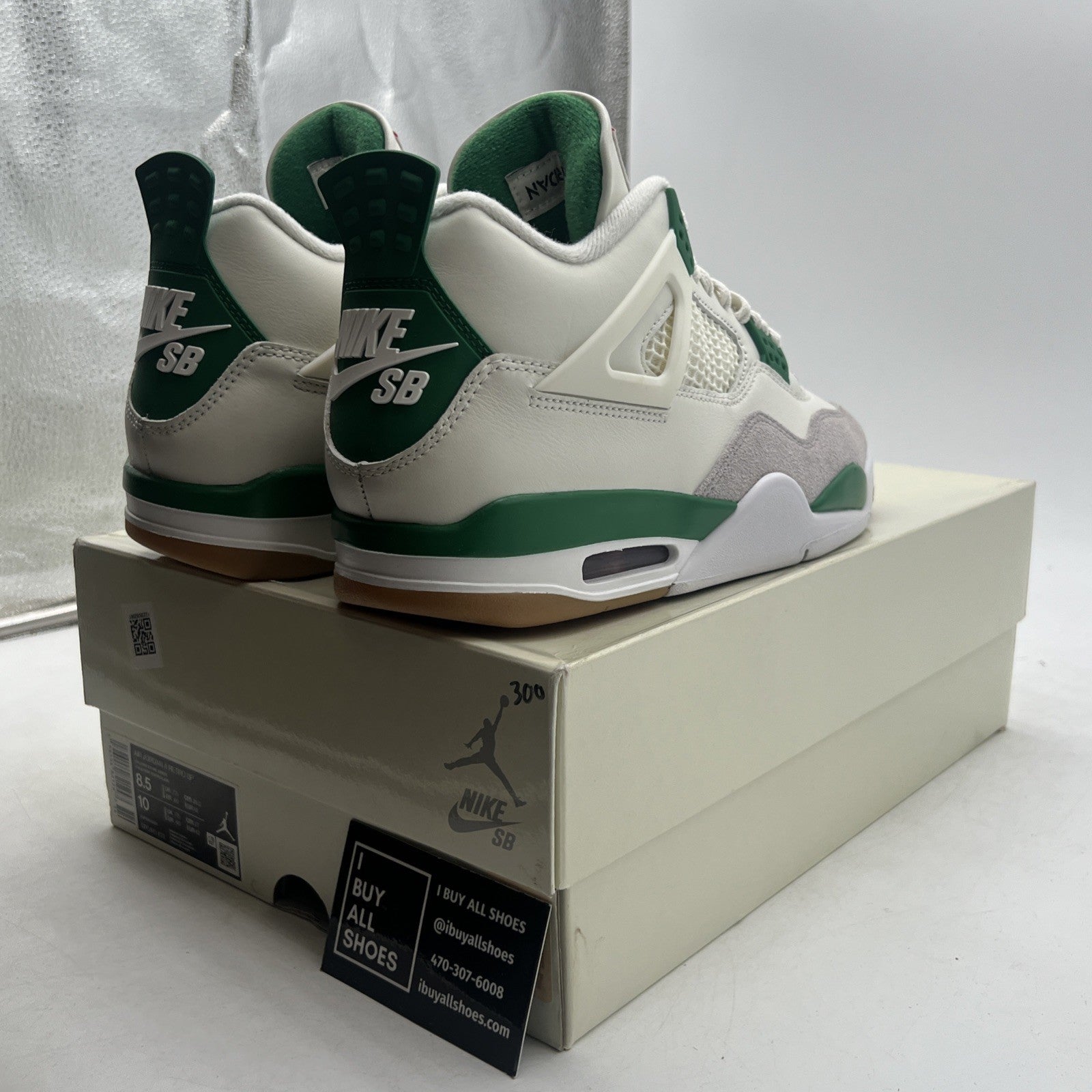 Size 8.5 - Air Jordan 4 Retro SP x Nike SB Mid Pine Green (DR5415-103)