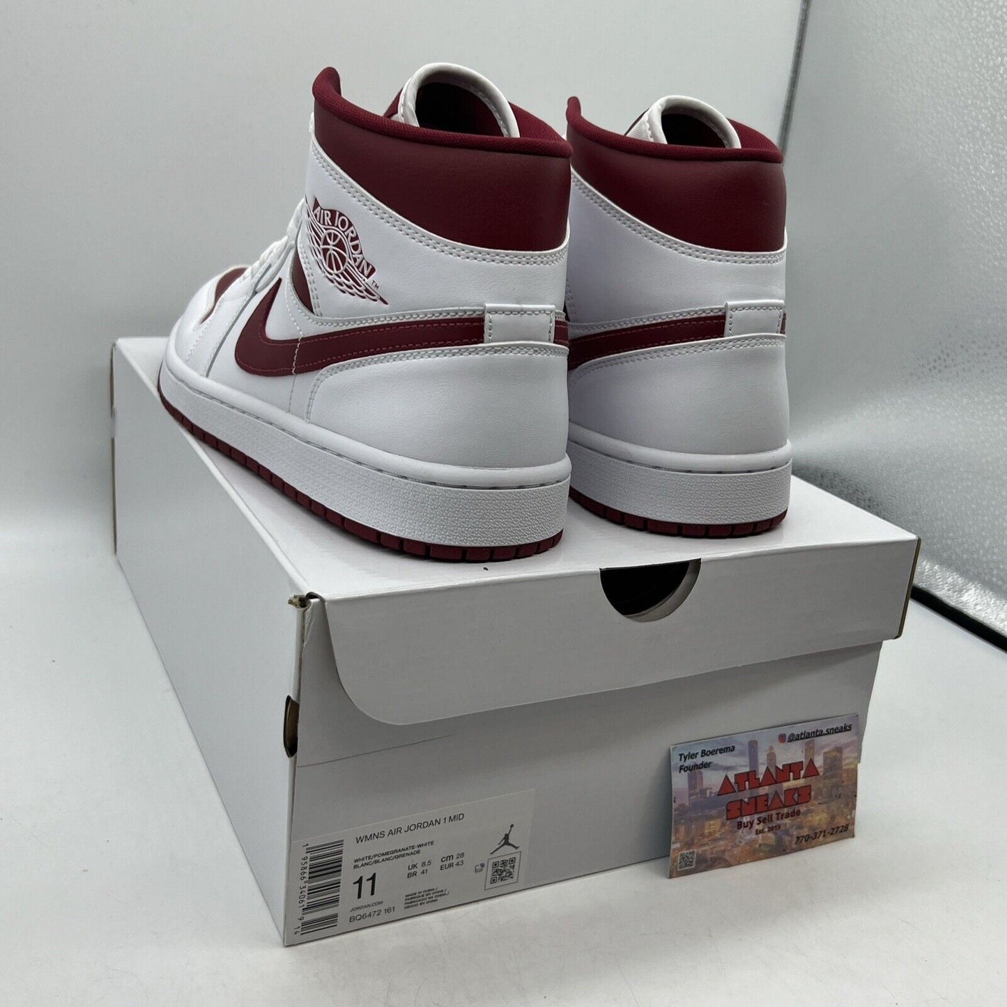 Nike Air Jordan 1 Mid Reverse Chicago Red White Size 11 BQ6472-161 Brand New