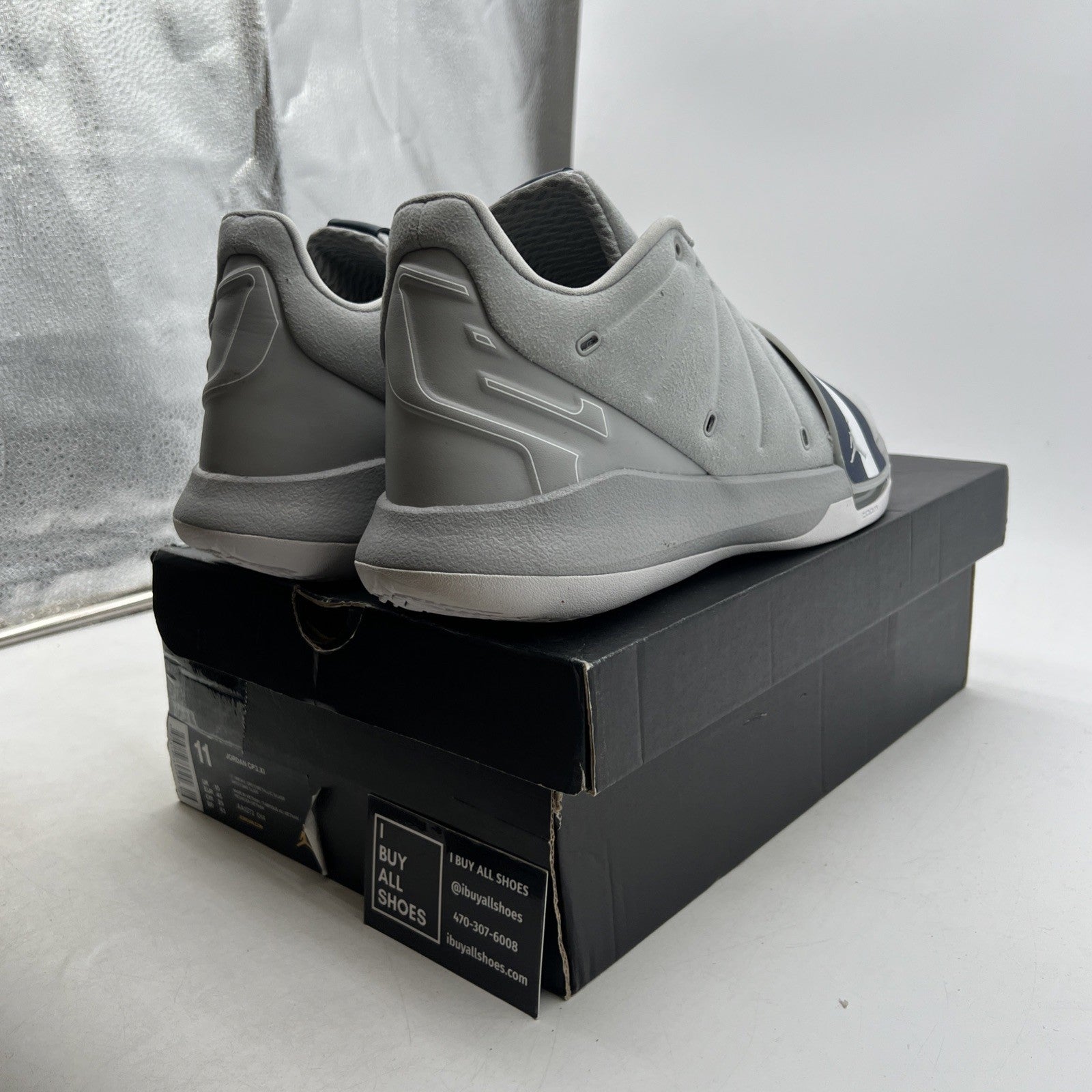 Size 11 - Jordan CP3.XI Dallas Cowboys (AA1272-014)