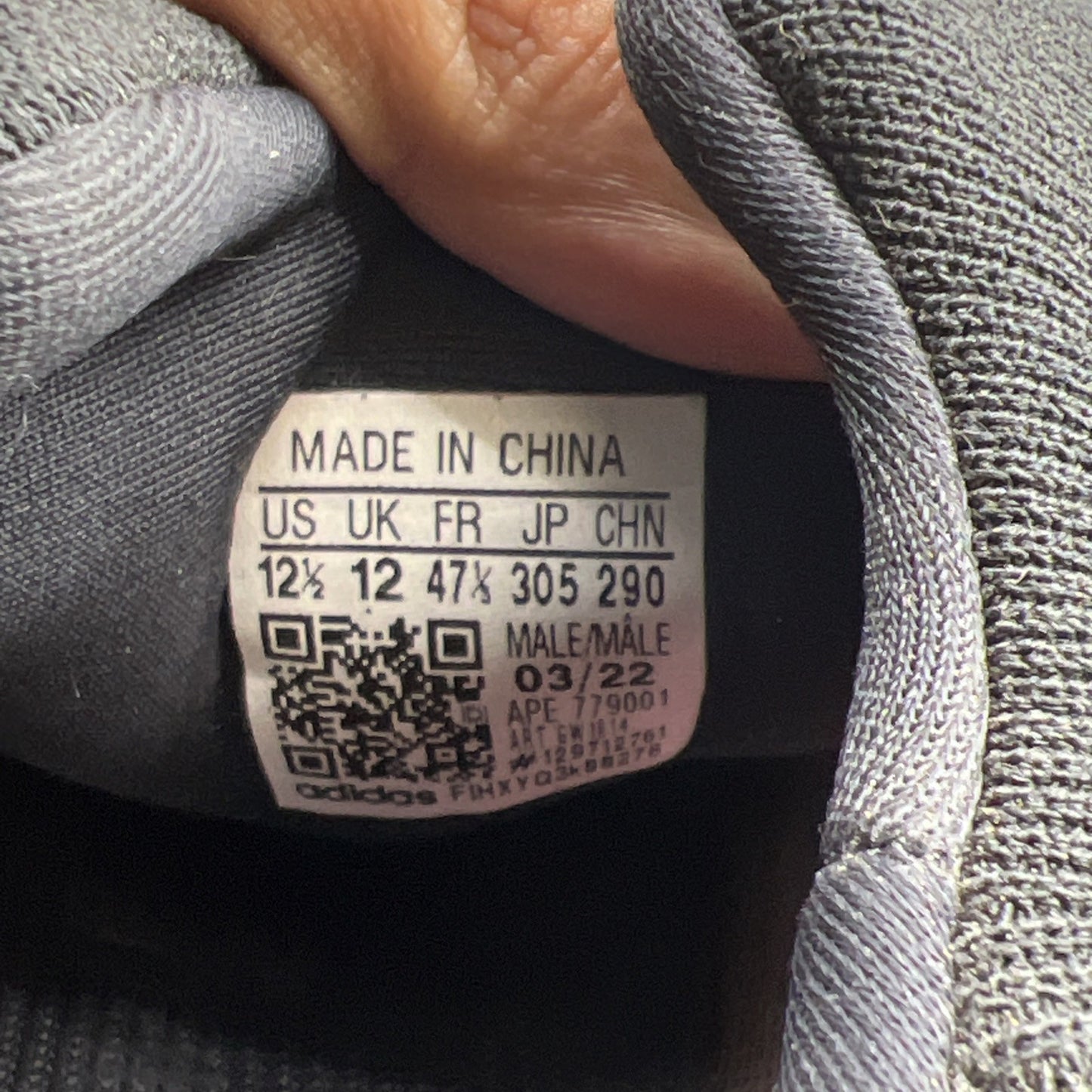 Size 12.5 - adidas Yeezy 700 V3 Fade Carbon (GW1814)
