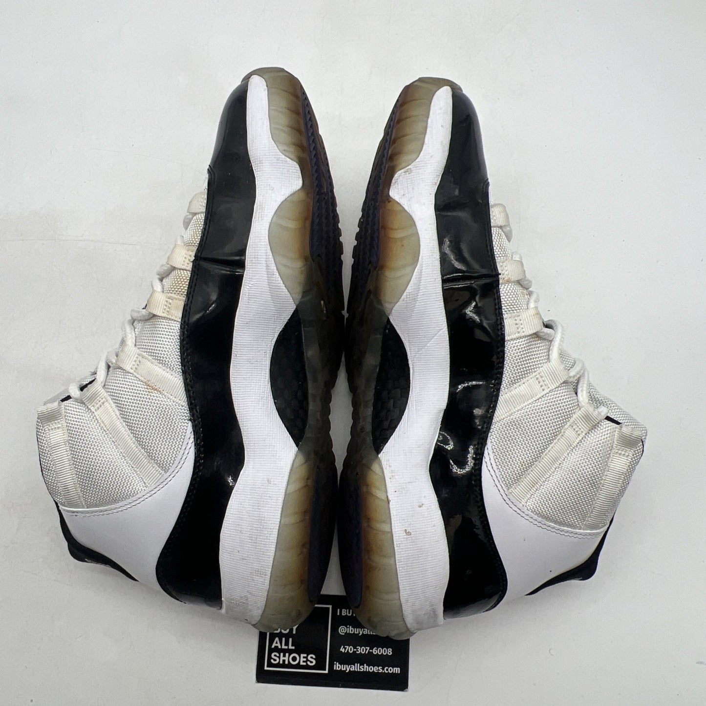 Size 9.5 - Air Jordan 11 Retro Concord 2011 (378037-107)