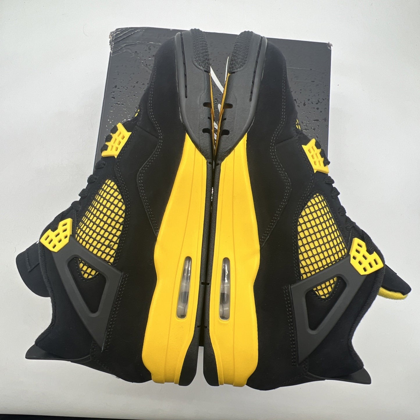 Size 13 - Air Jordan 4 Retro Mid Thunder (DH6927-017)