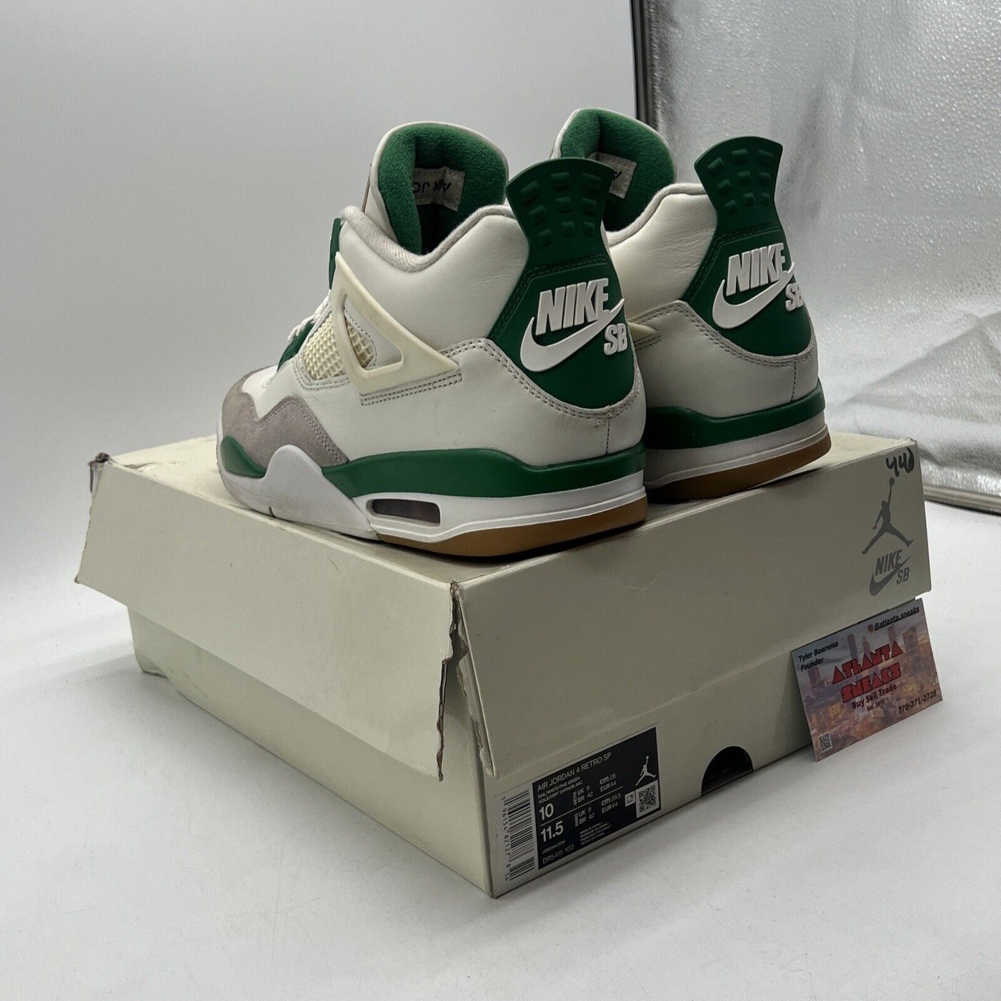 Size 10 - Jordan 4 Retro SP x Nike SB Mid Pine Green Grey (DR5415-103)