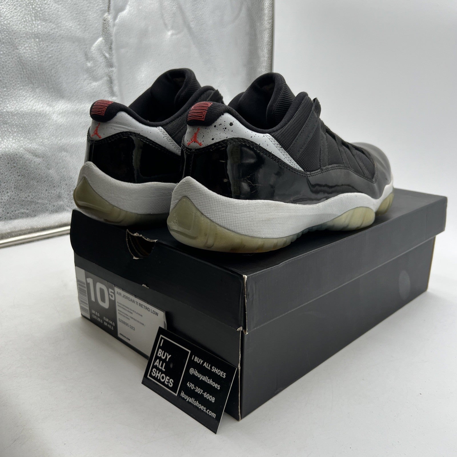 Size 10.5 - Air Jordan 11 Retro Low Infrared 23 (528895-023)