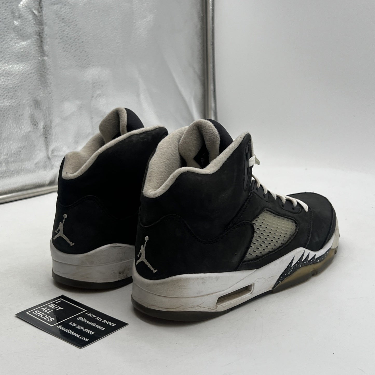Size 9 - Air Jordan 5 Retro Mid Oreo (CT4838-011)