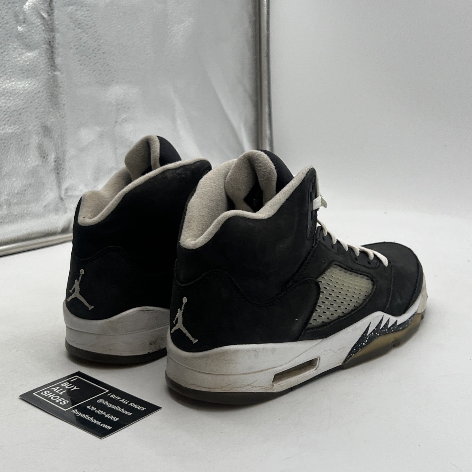 Size 9 - Air Jordan 5 Retro Mid Oreo (CT4838-011)