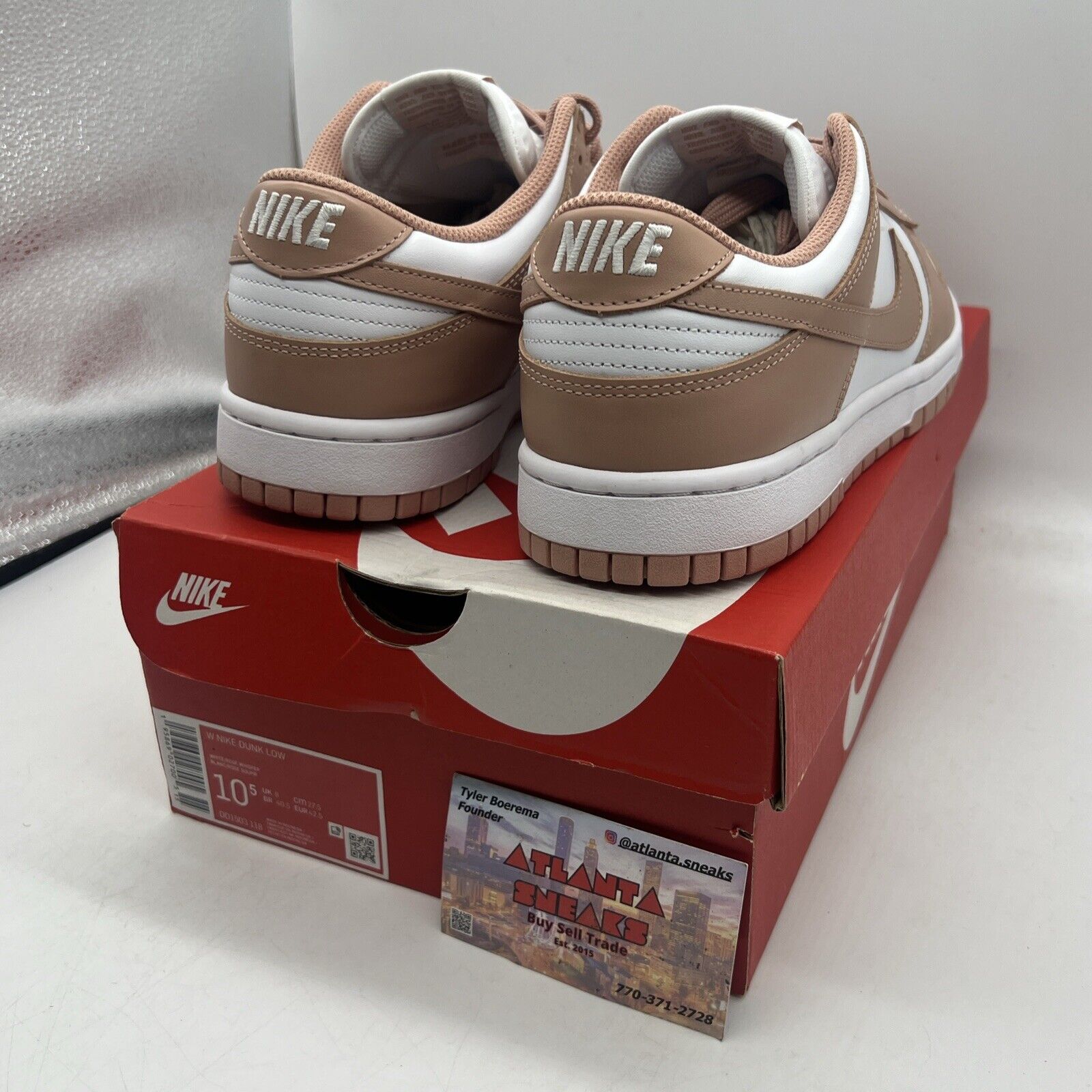 Nike Dunk Low Rose Whisper White DD1503-118 Womens New Size 10.5 Brand New