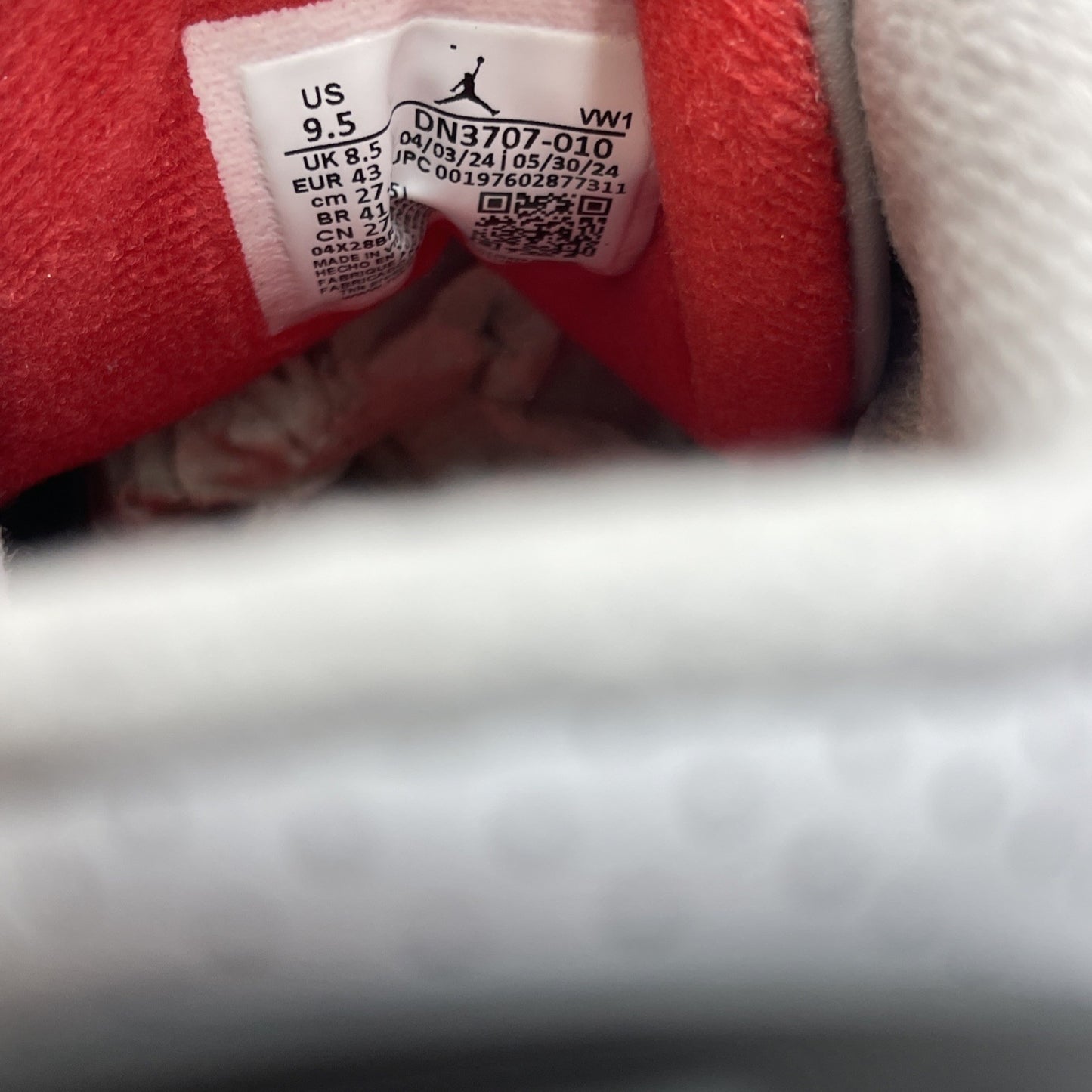 Size 9.5 - Air Jordan 3 Retro OG 2024 Black Cement Suede Leather (DN3707-010)