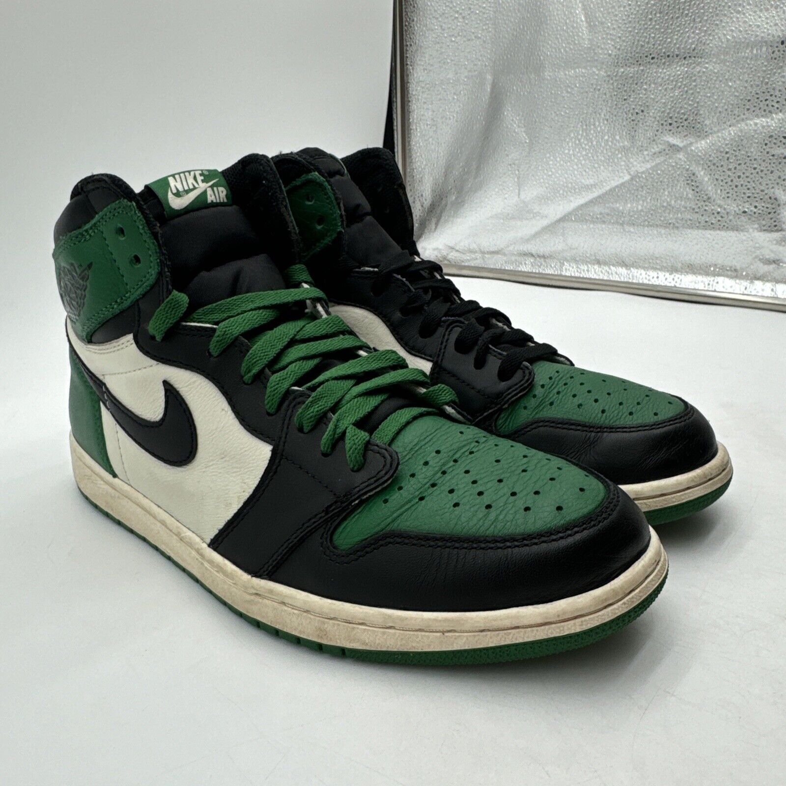 Size 10.5 - Jordan 1 Retro High OG Pine Green 2018 Cream White Leather Tumbled