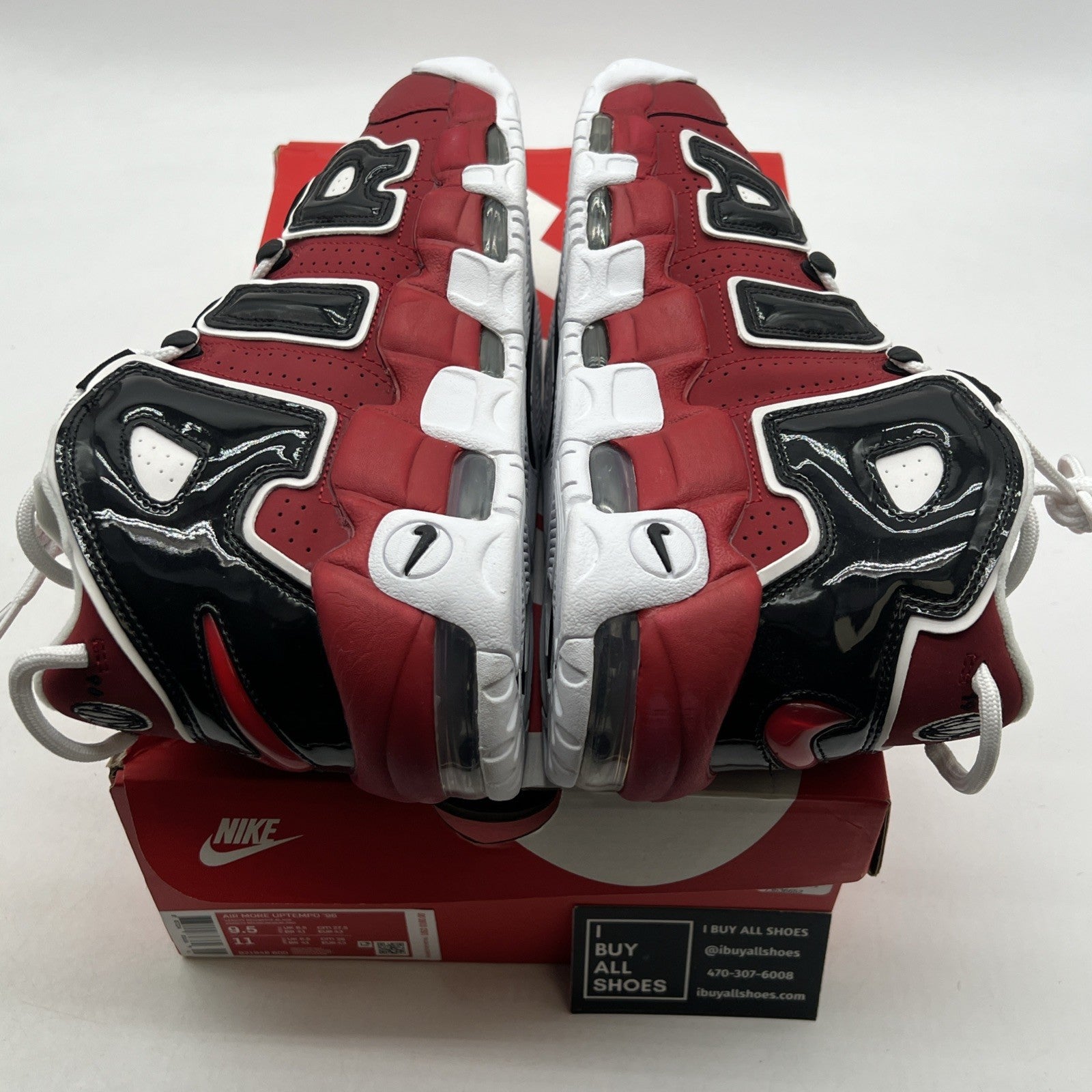 Size 9.5 - Nike Air More Uptempo Bulls 2017 (921948-600)