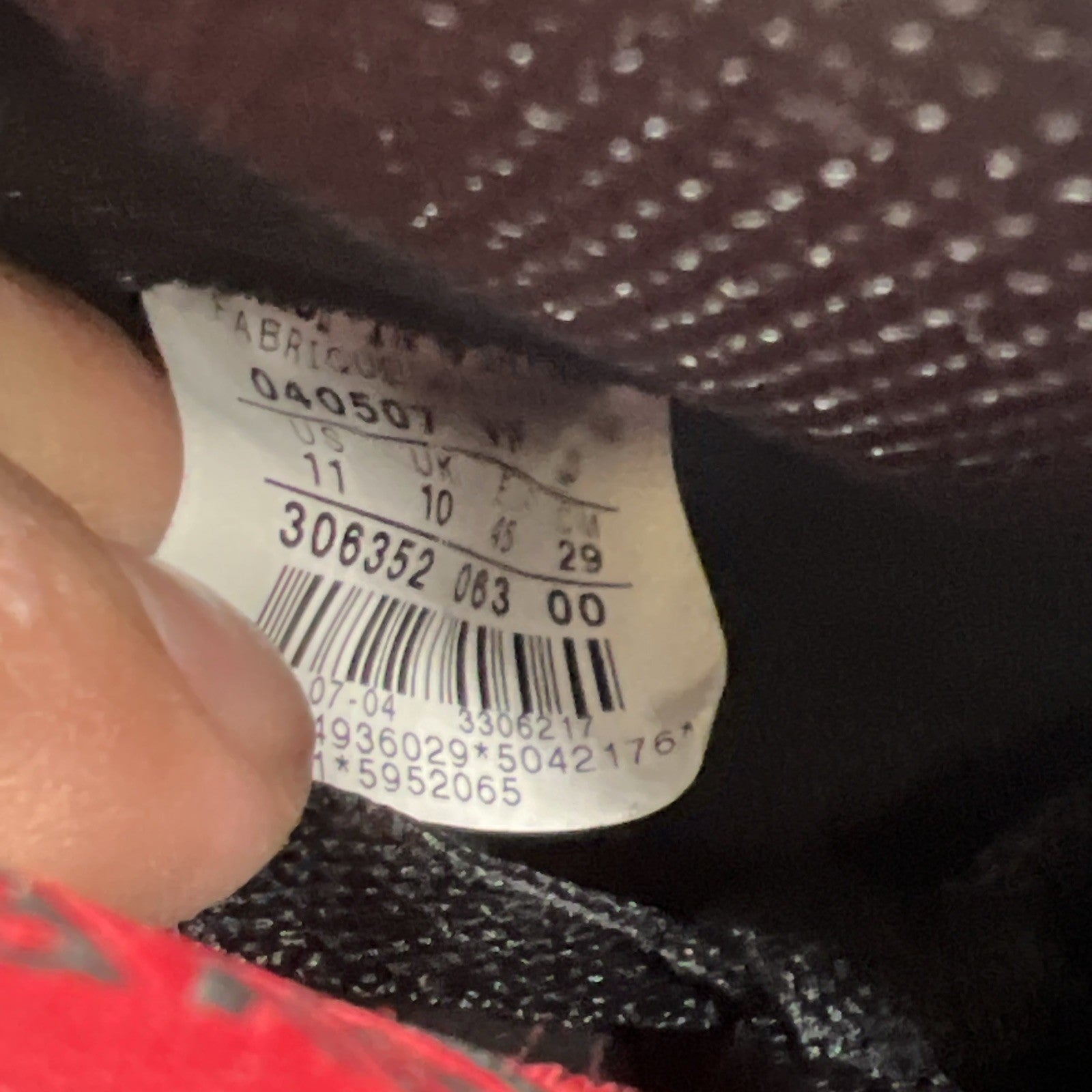 Size 11 - Nike Air Force 1 Mid Bred (306352-063)