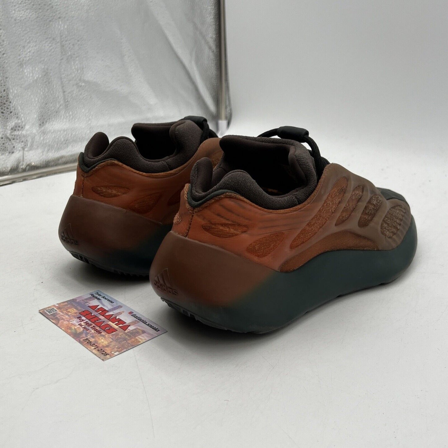 Size 9.5 - adidas Yeezy 700 V3 Copper Fade (GY4109)