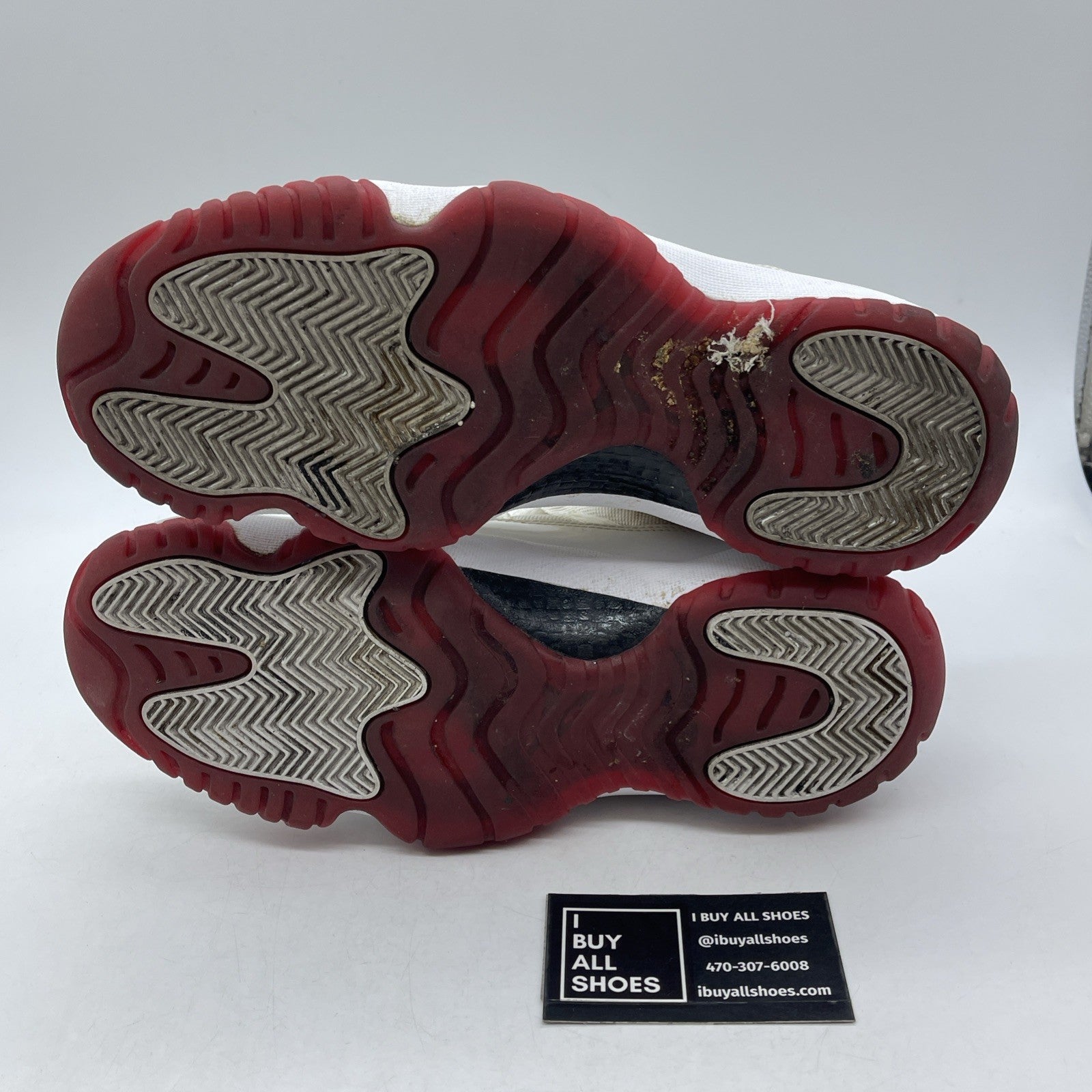 Size 9 - Air Jordan 11 Retro Low Cherry Bottom (528895-101)