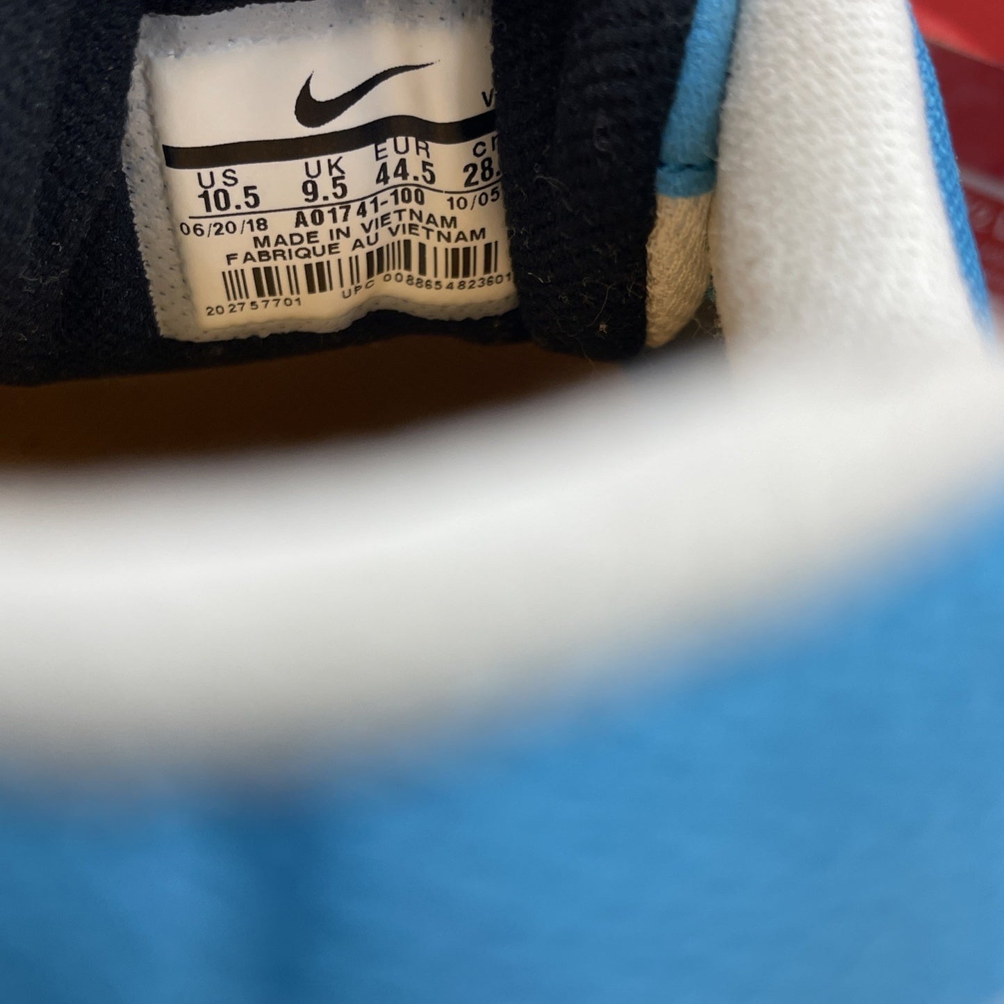Size 10.5 - Nike Air Max 2 Light OG Blue Lagoon White Suede Leather (AO1741-100)