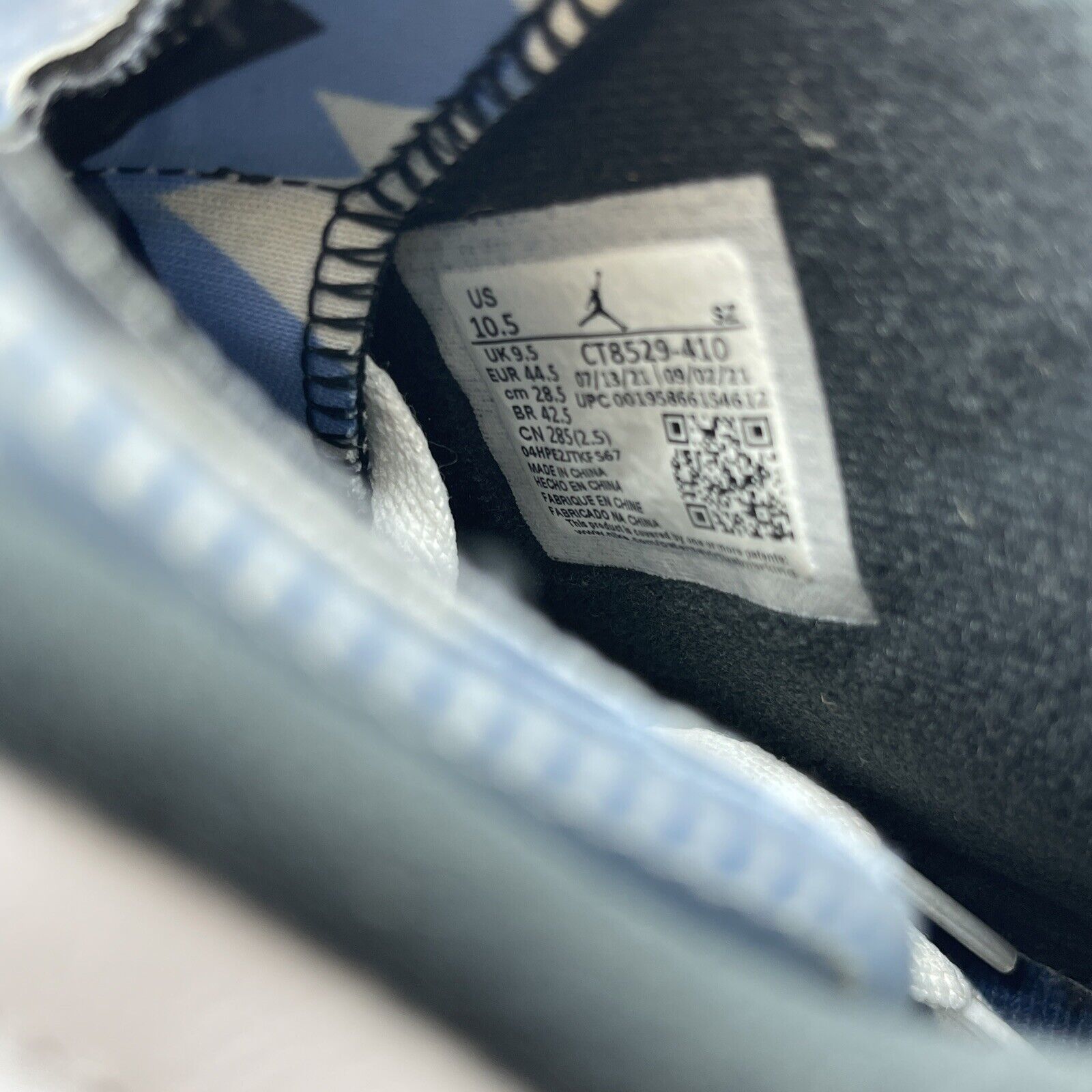 Size 10.5 - Jordan 6 Retro Mid UNC Home Blue Suede White Leather (CT8529-410)